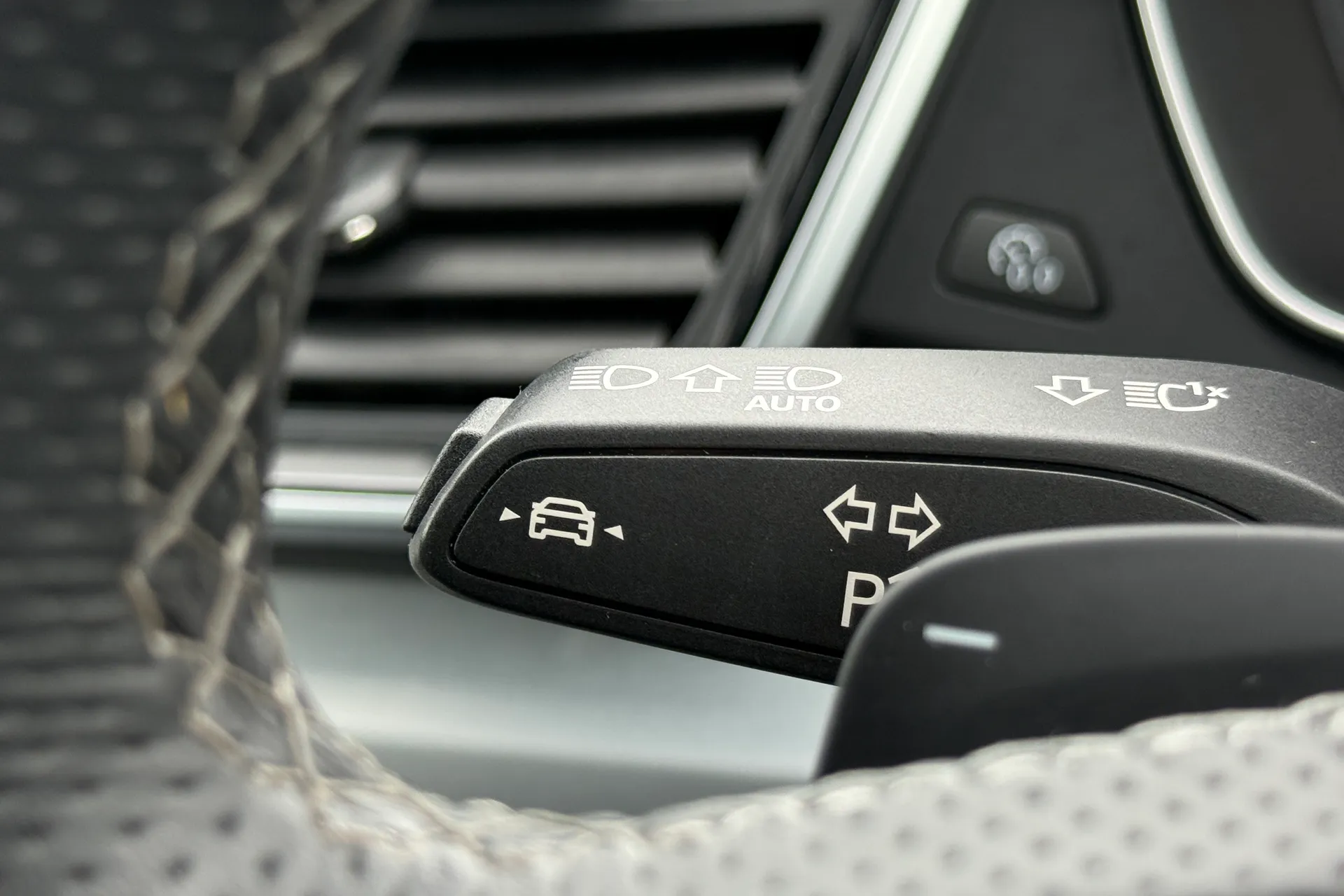 Audi Q5 thumbnail image number 20