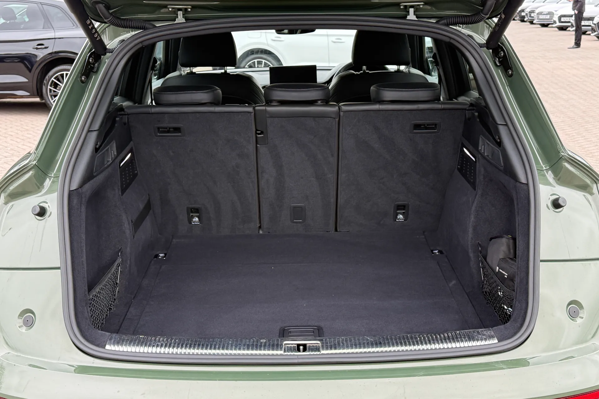 Audi Q5 thumbnail image number 37