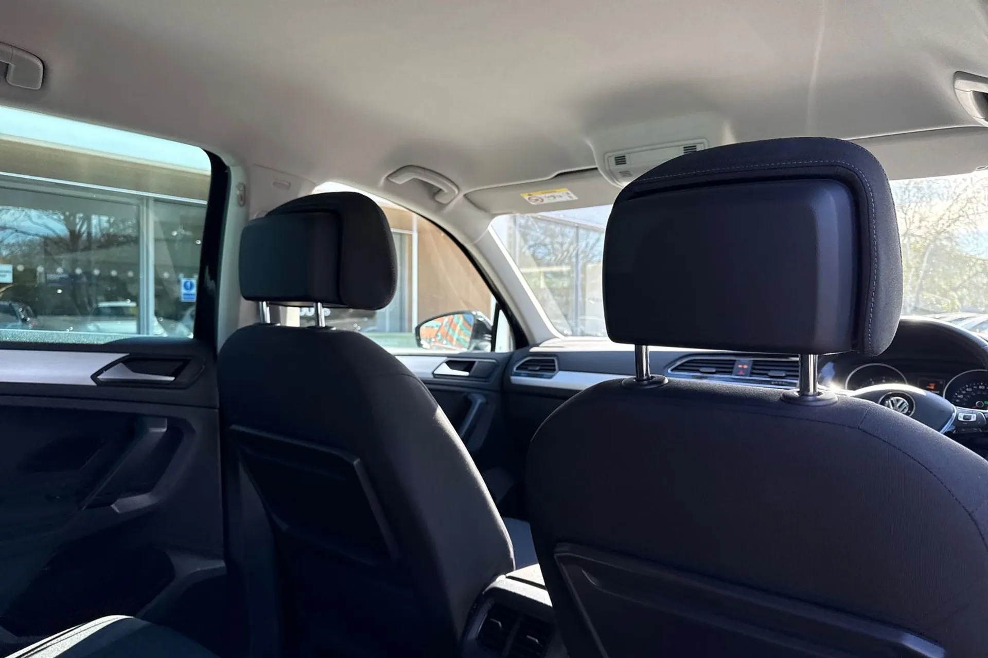 VOLKSWAGEN TIGUAN thumbnail image number 25