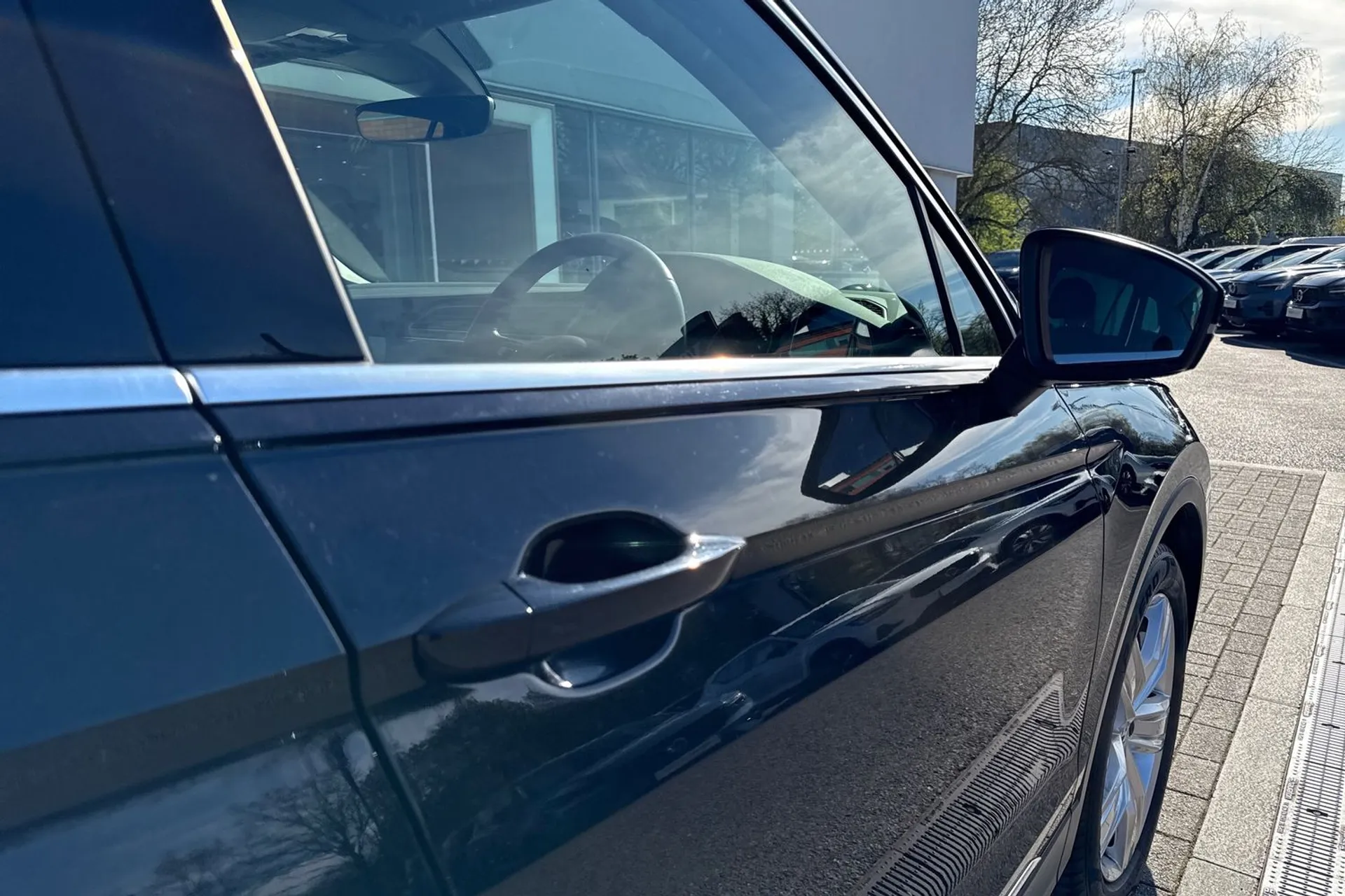 VOLKSWAGEN TIGUAN thumbnail image number 18