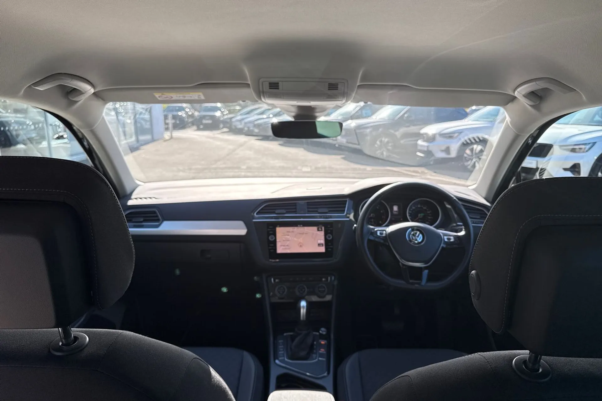 VOLKSWAGEN TIGUAN thumbnail image number 3