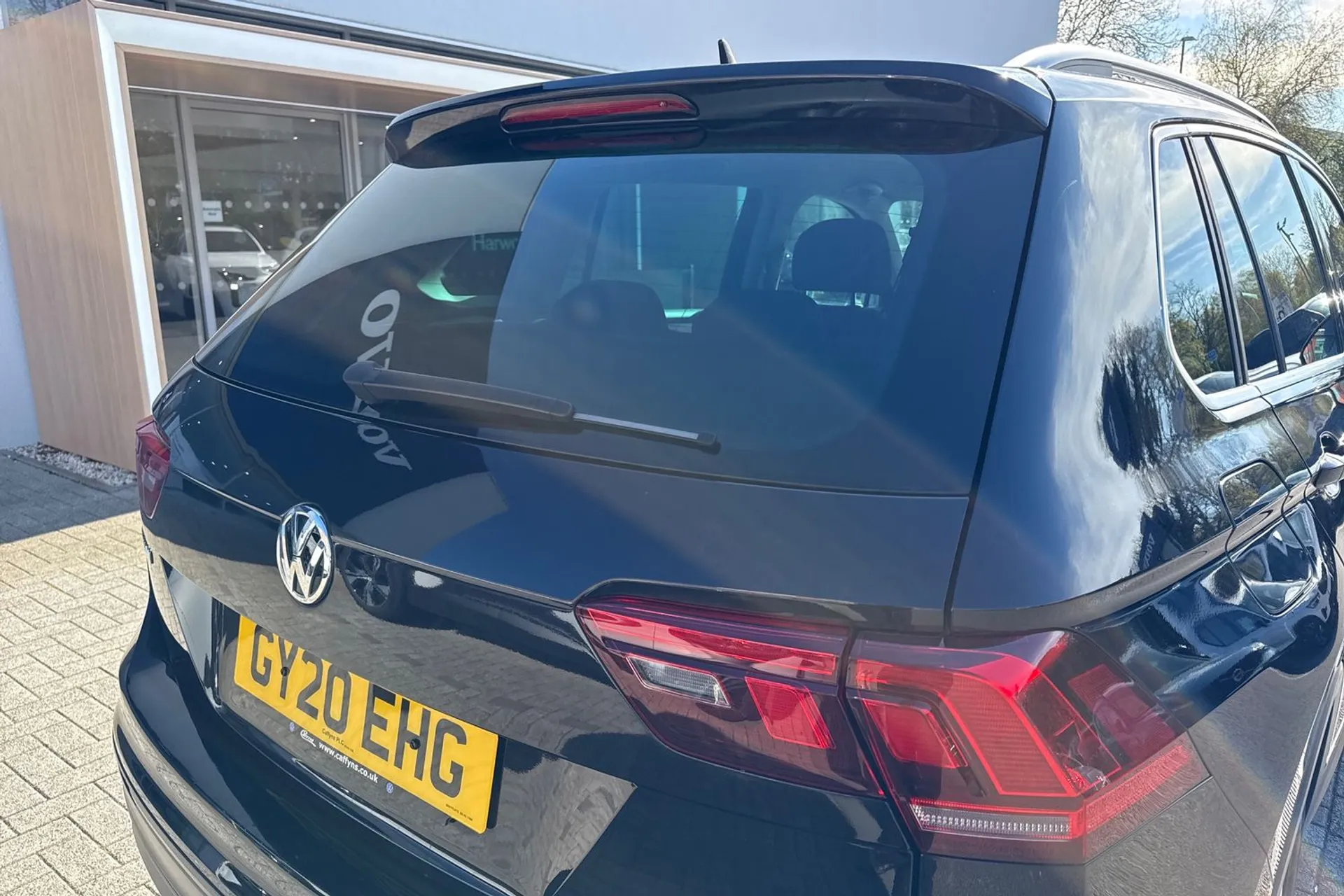 VOLKSWAGEN TIGUAN thumbnail image number 17