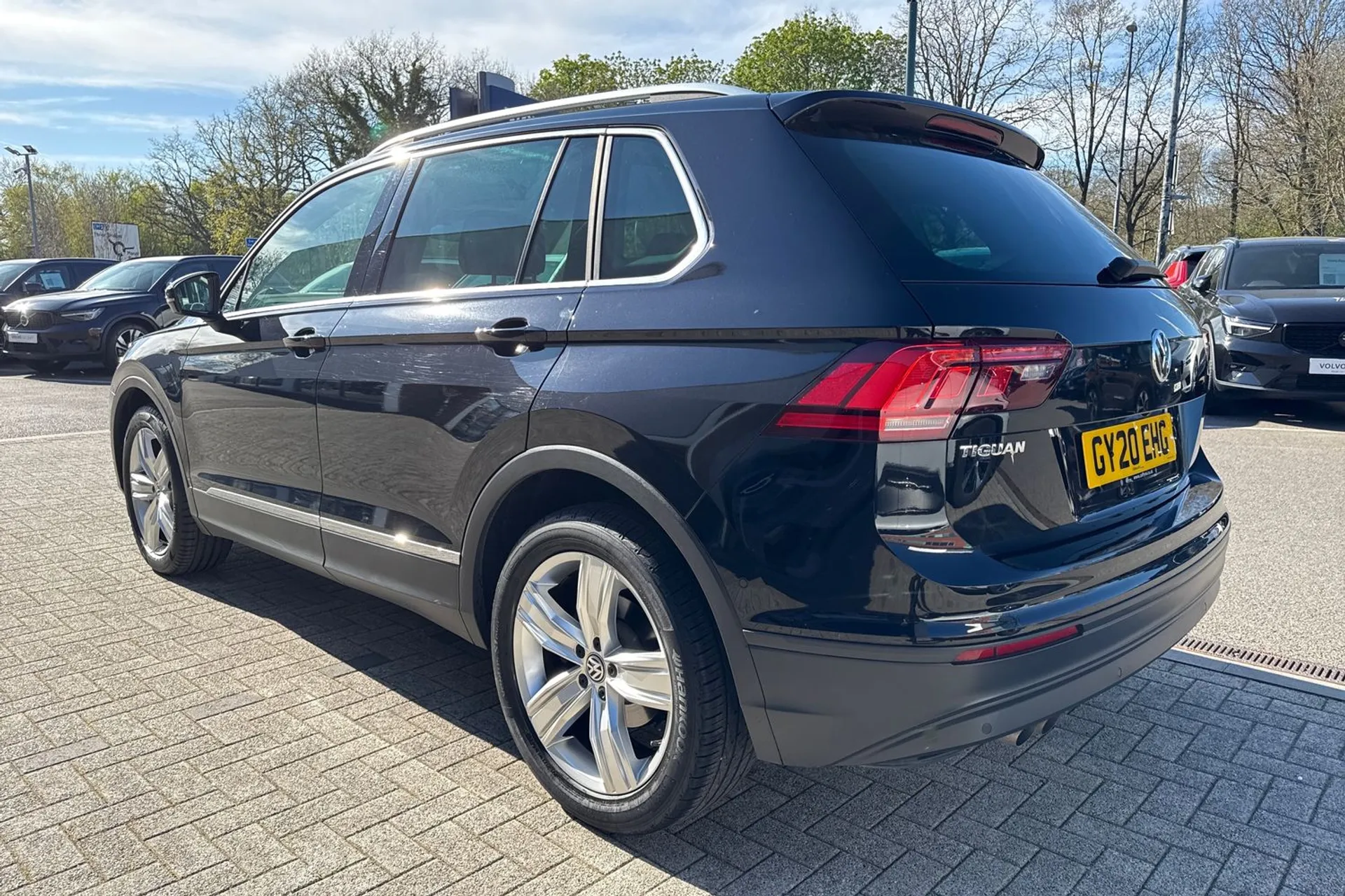 VOLKSWAGEN TIGUAN thumbnail image number 11