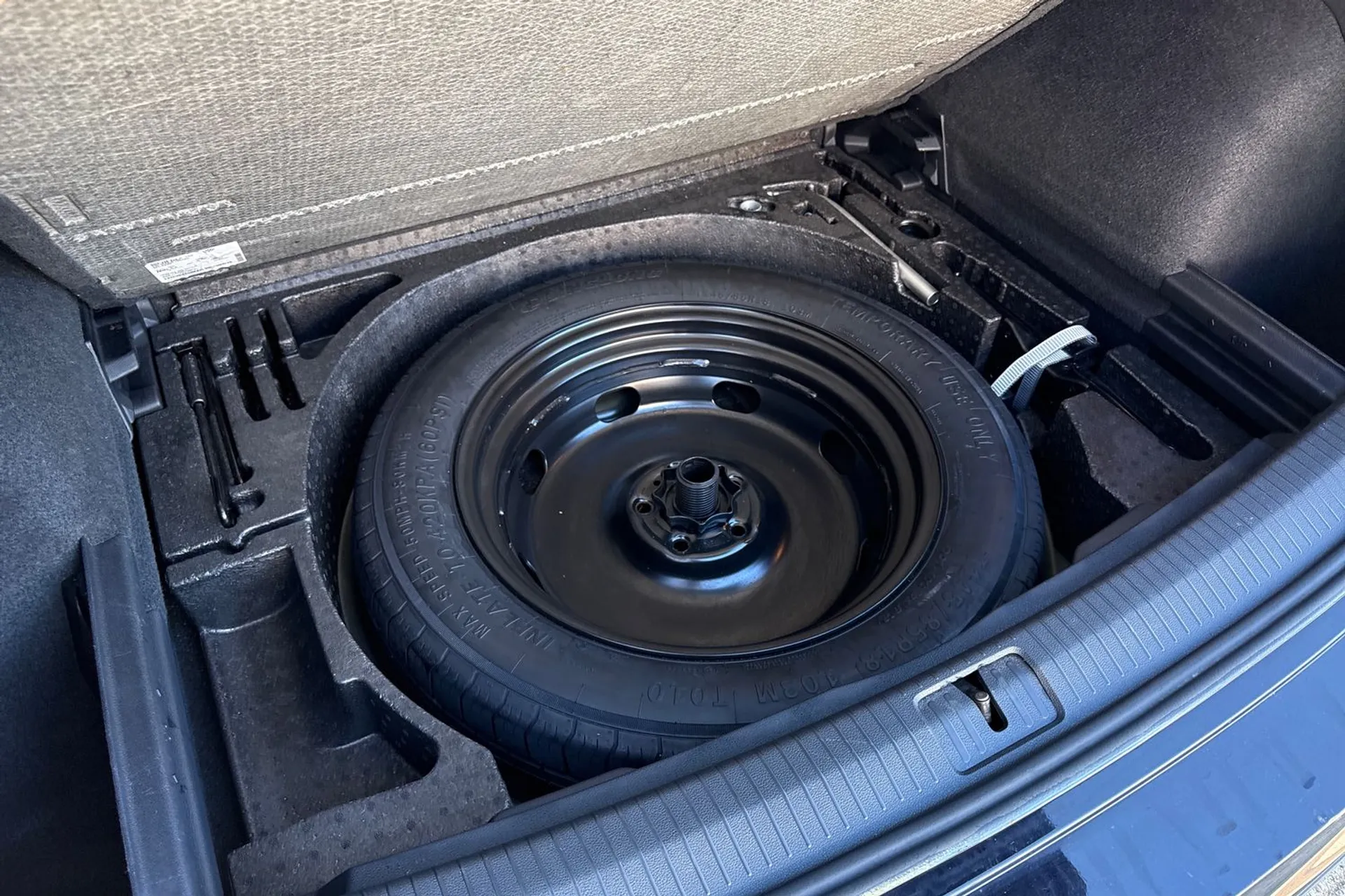 VOLKSWAGEN TIGUAN thumbnail image number 22