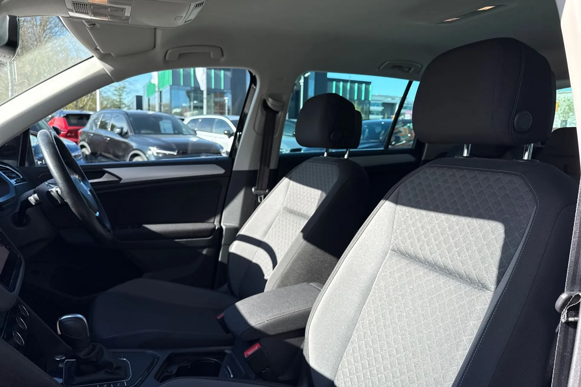 VOLKSWAGEN TIGUAN thumbnail image number 29