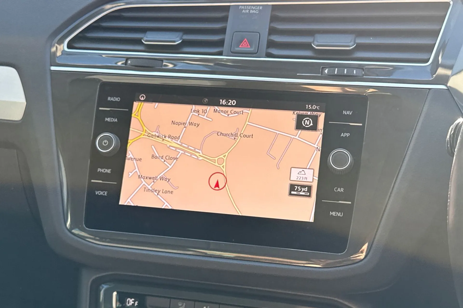 VOLKSWAGEN TIGUAN thumbnail image number 6