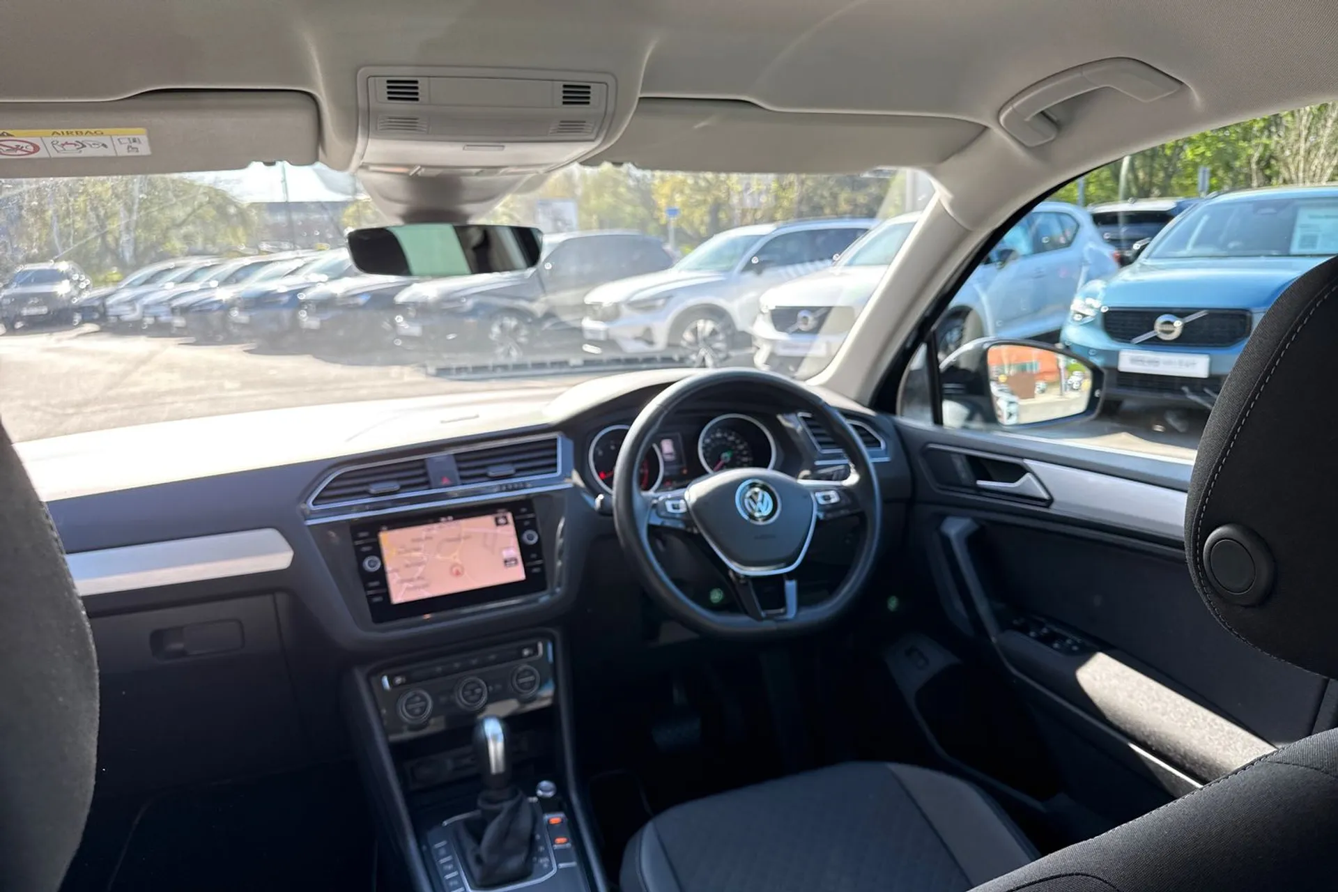 VOLKSWAGEN TIGUAN thumbnail image number 34