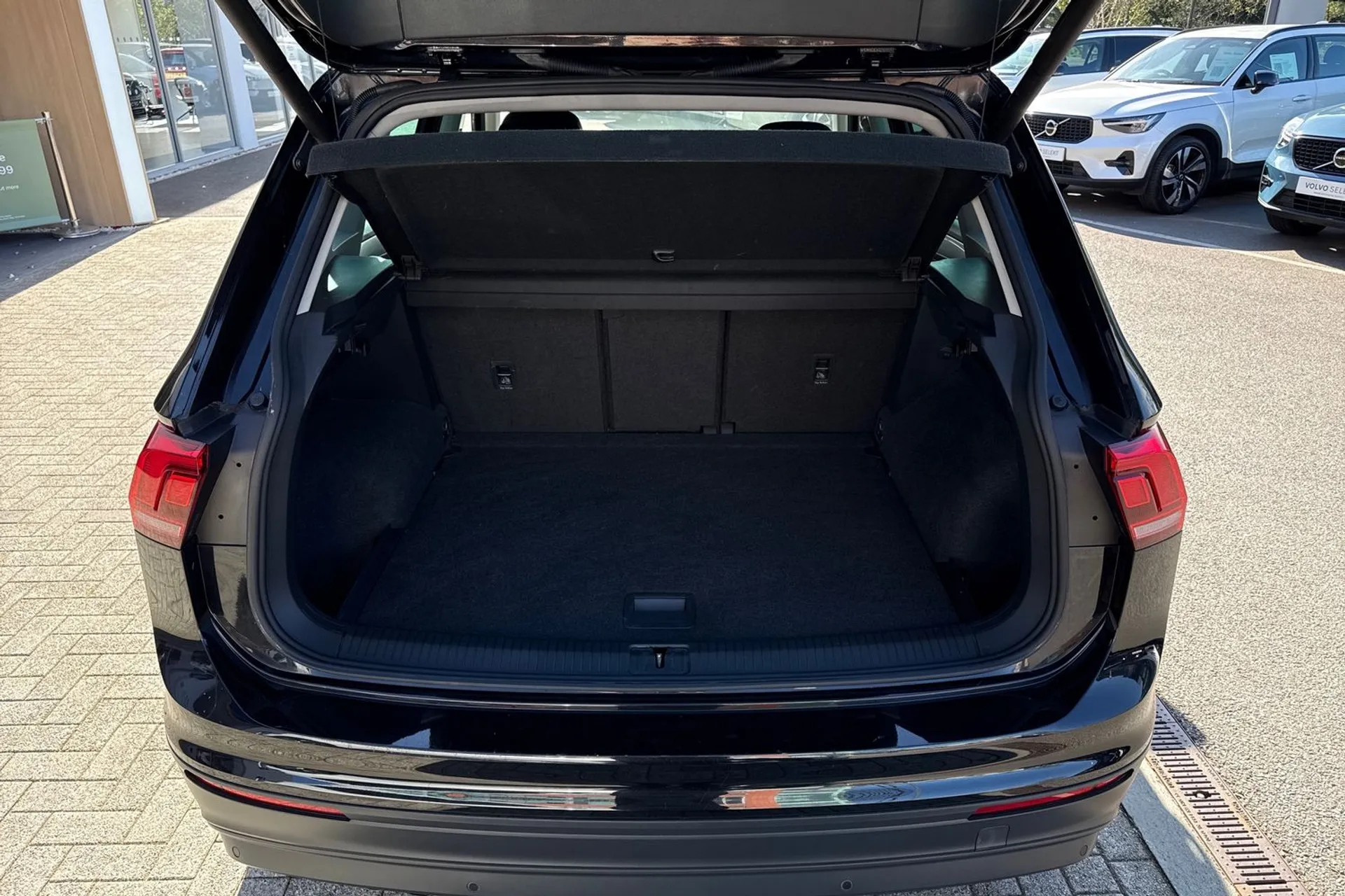 VOLKSWAGEN TIGUAN thumbnail image number 21