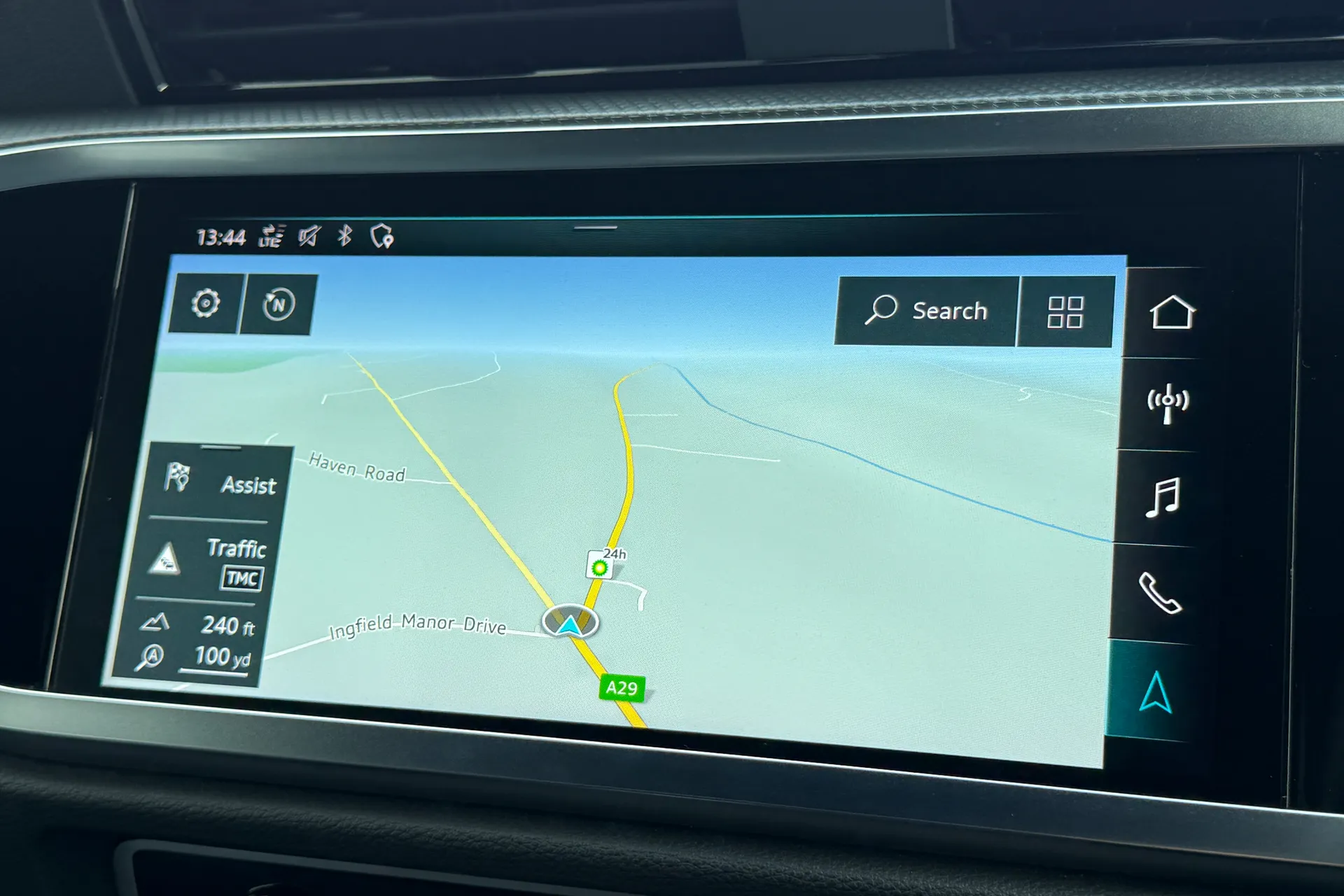 Audi Q3 thumbnail image number 4