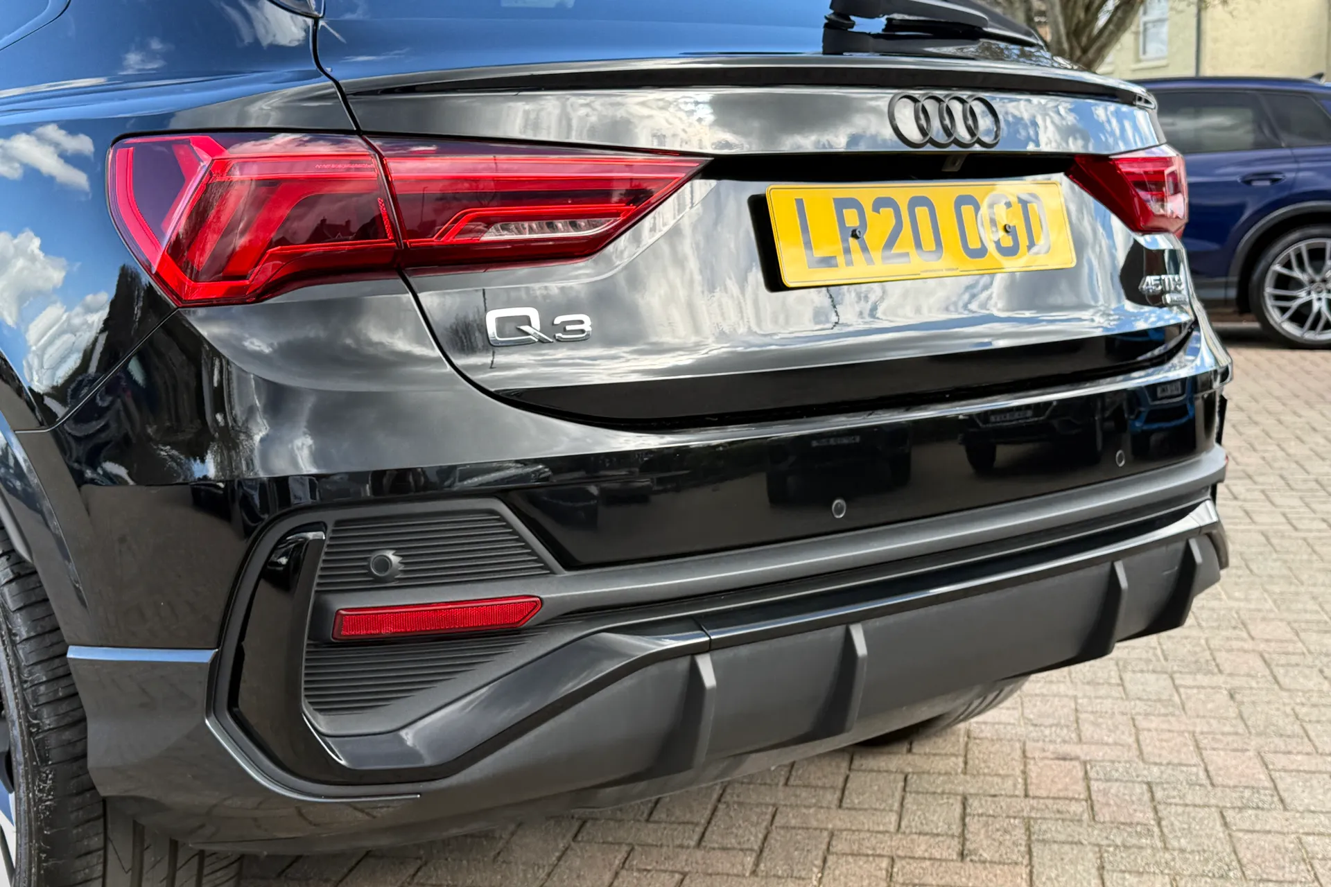Audi Q3 thumbnail image number 50