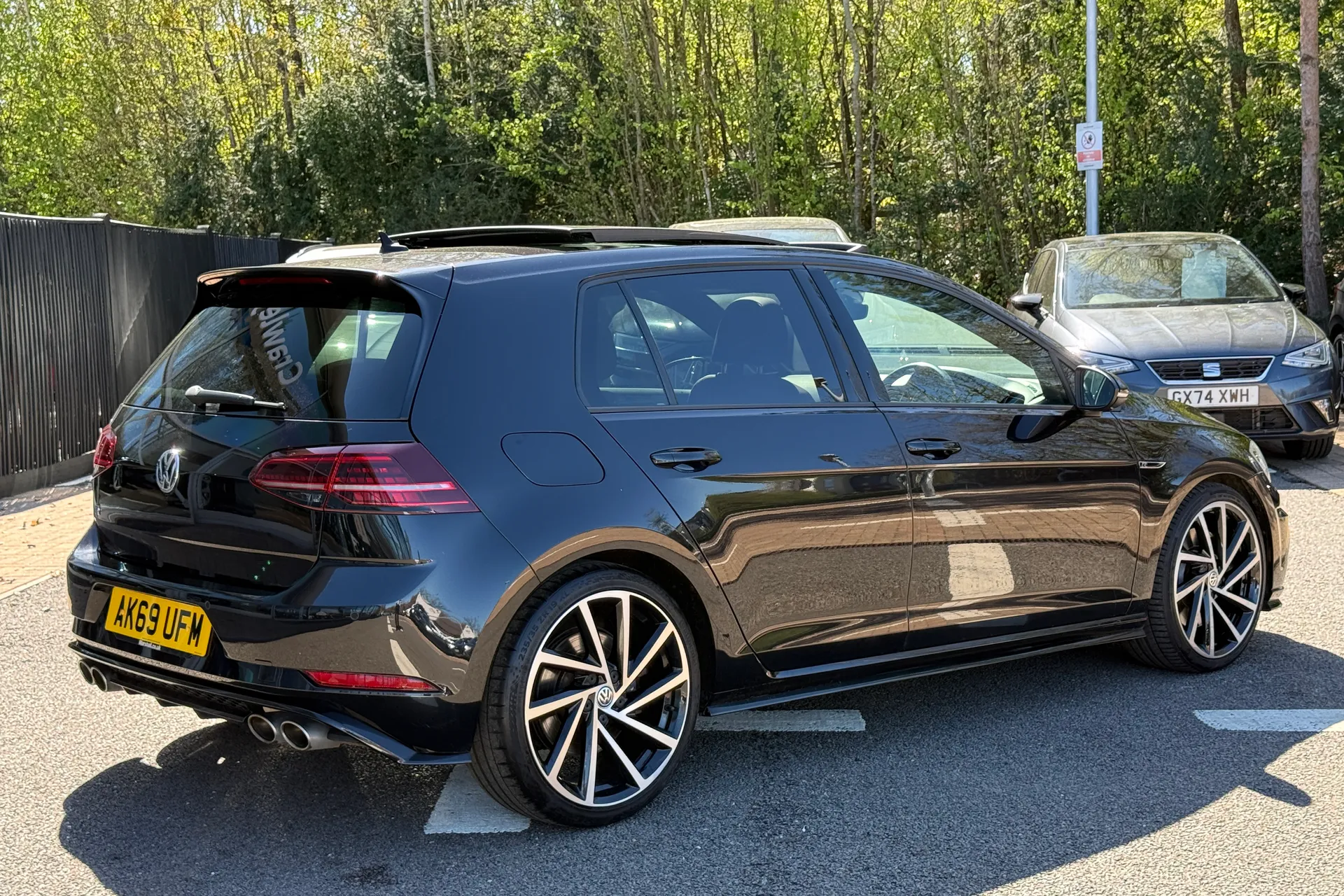 VOLKSWAGEN GOLF thumbnail image number 38
