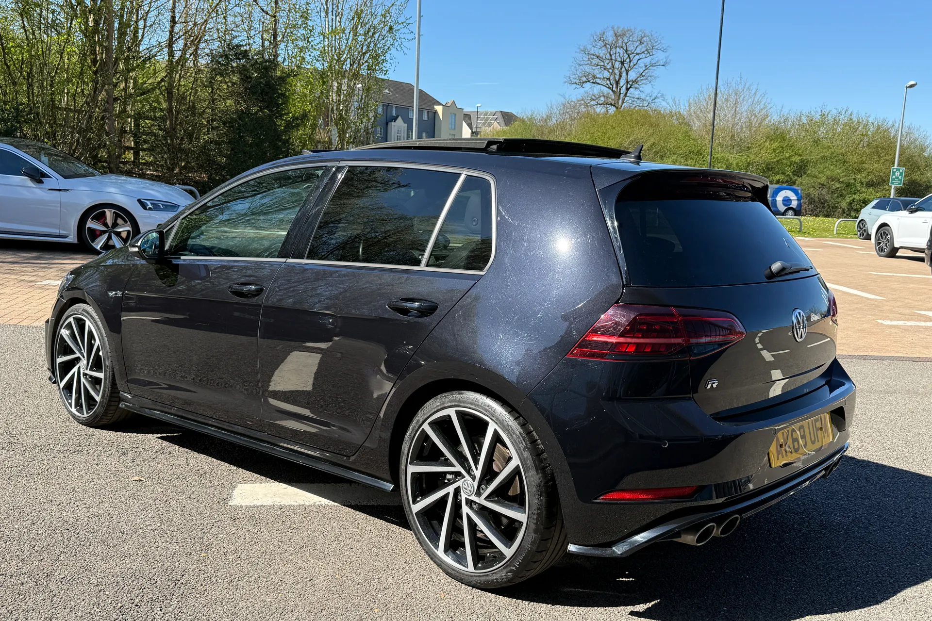 VOLKSWAGEN GOLF thumbnail image number 45