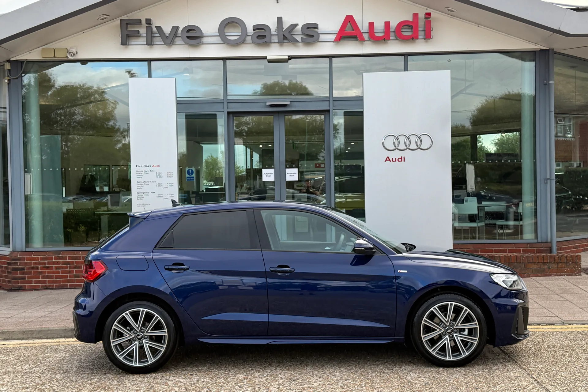 Audi A1 thumbnail image number 2