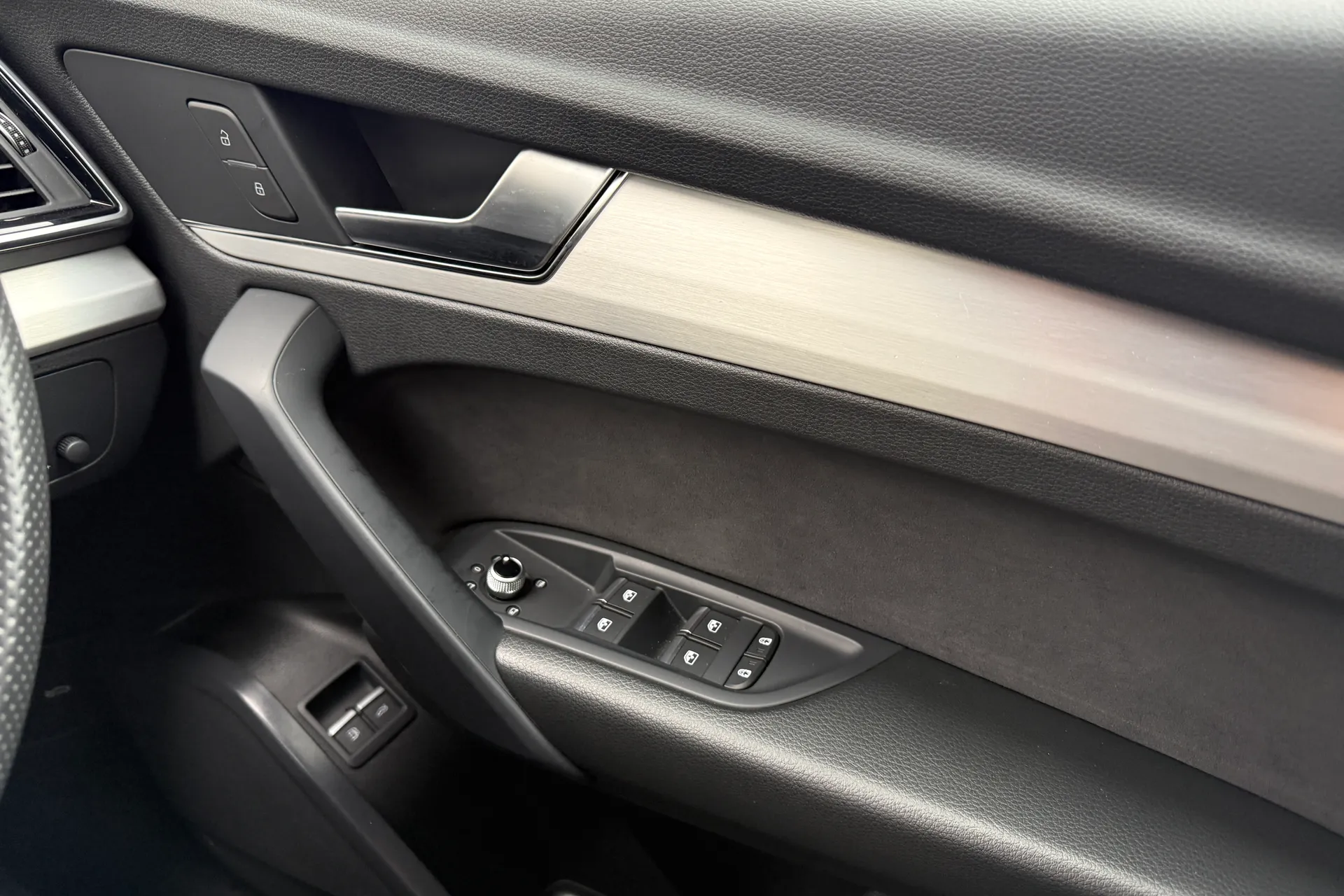 Audi Q5 thumbnail image number 20