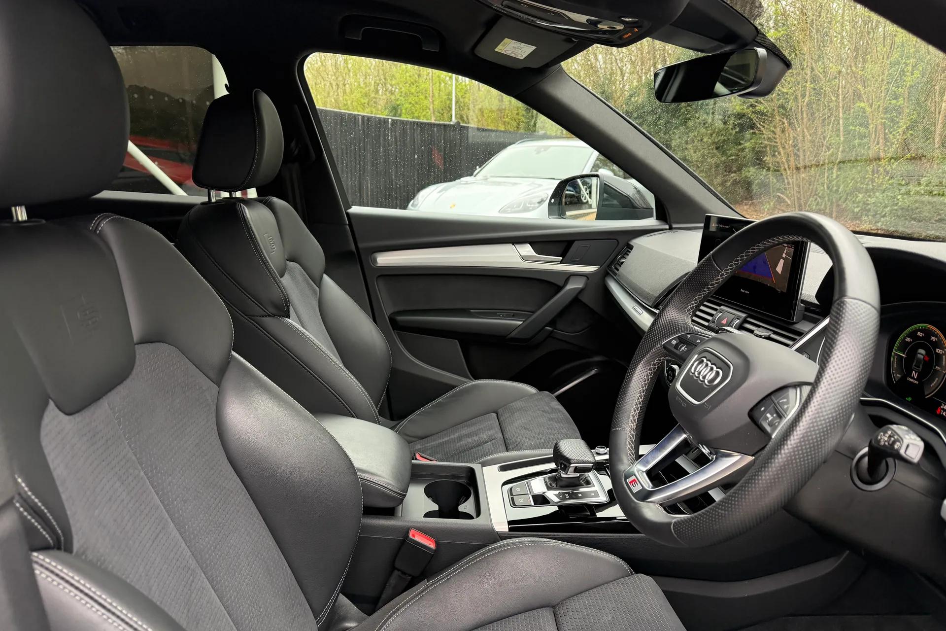 Audi Q5 thumbnail image number 24