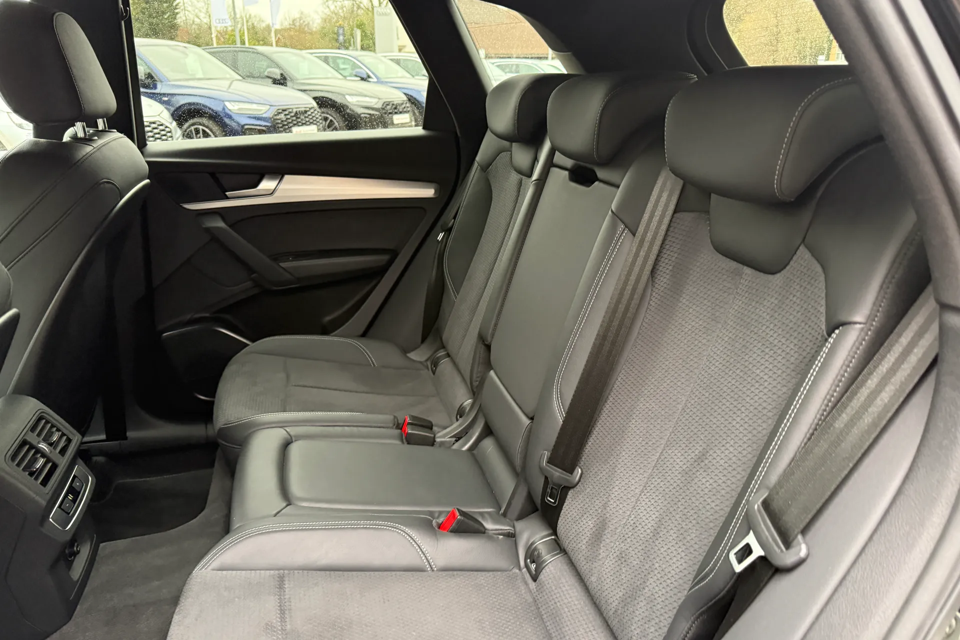 Audi Q5 thumbnail image number 47