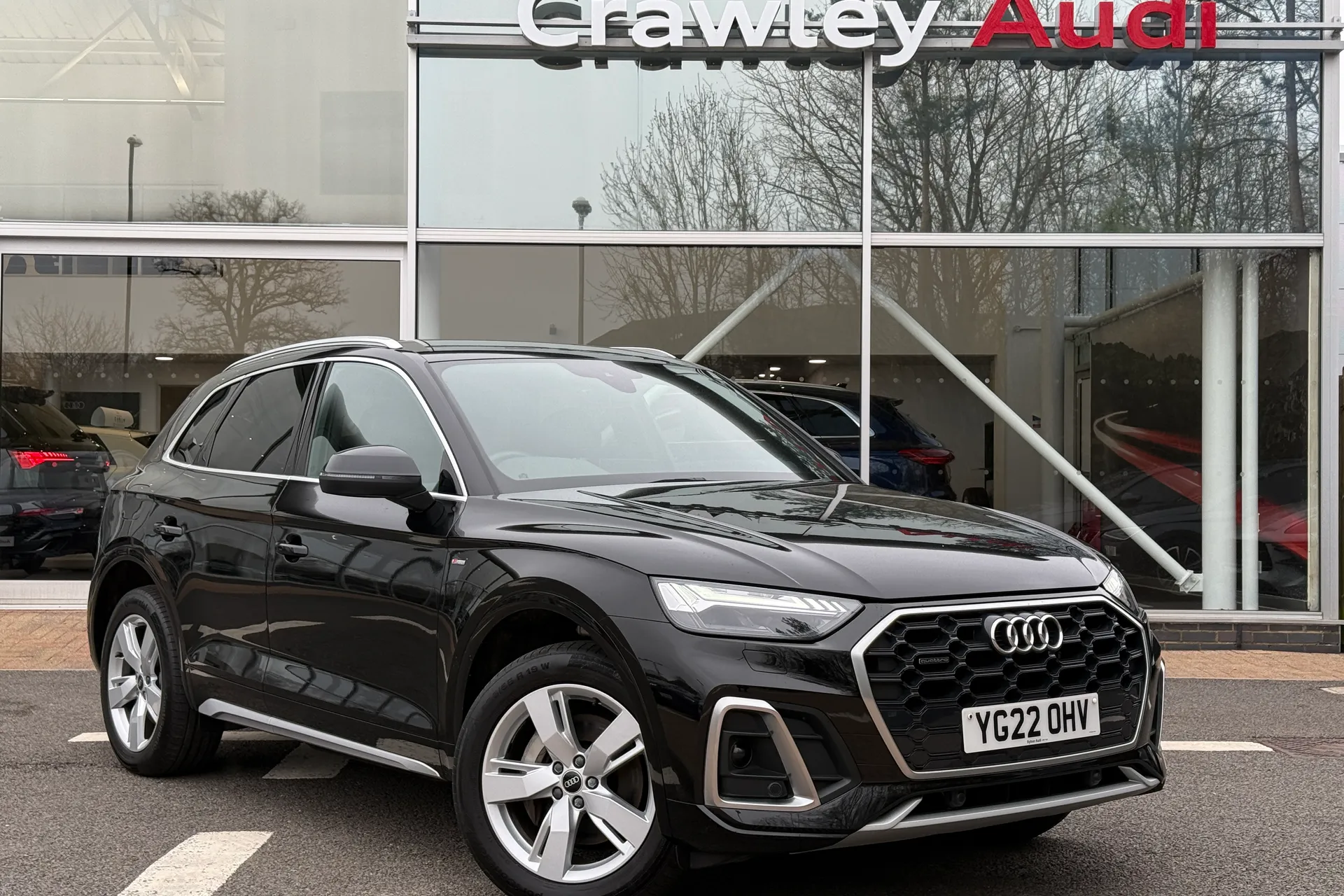 Audi Q5 focused image