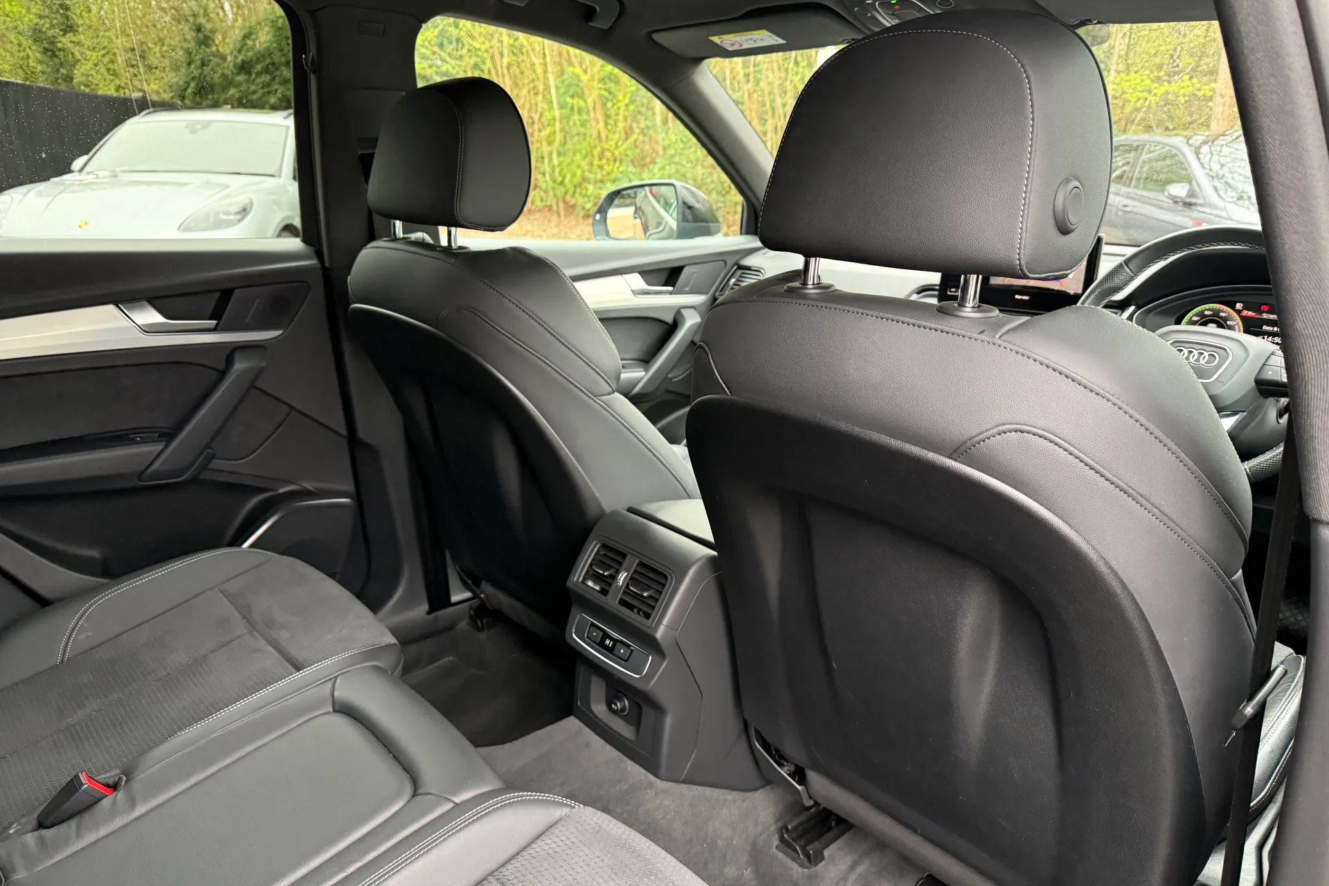 Audi Q5 thumbnail image number 29