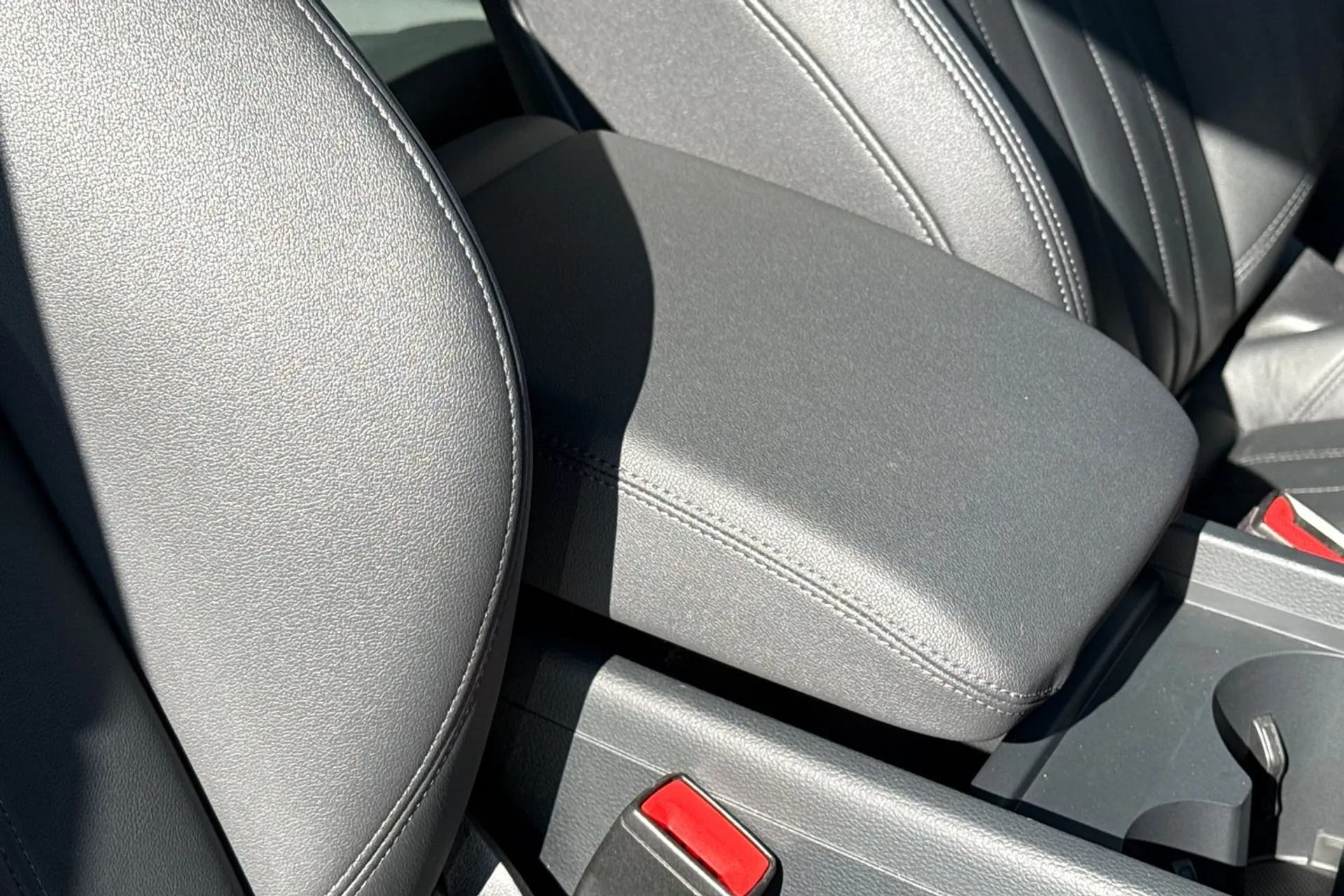 Audi Q5 thumbnail image number 38