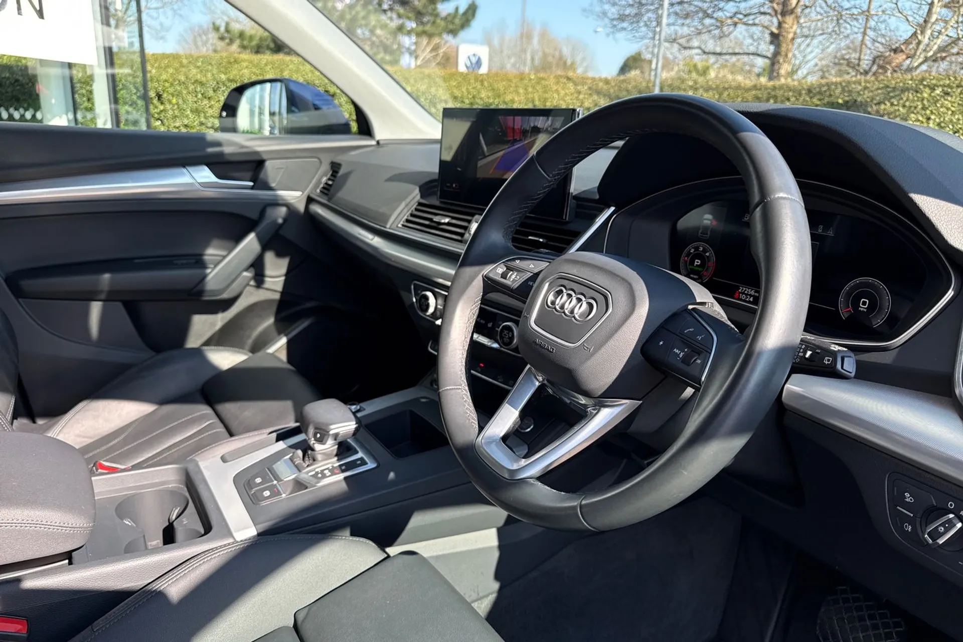 Audi Q5 thumbnail image number 24