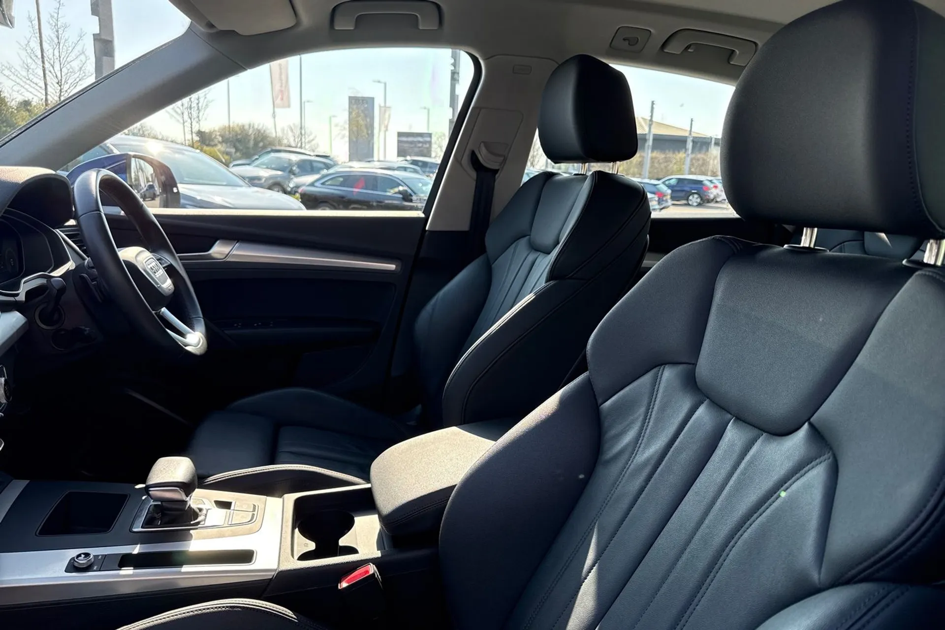 Audi Q5 thumbnail image number 48