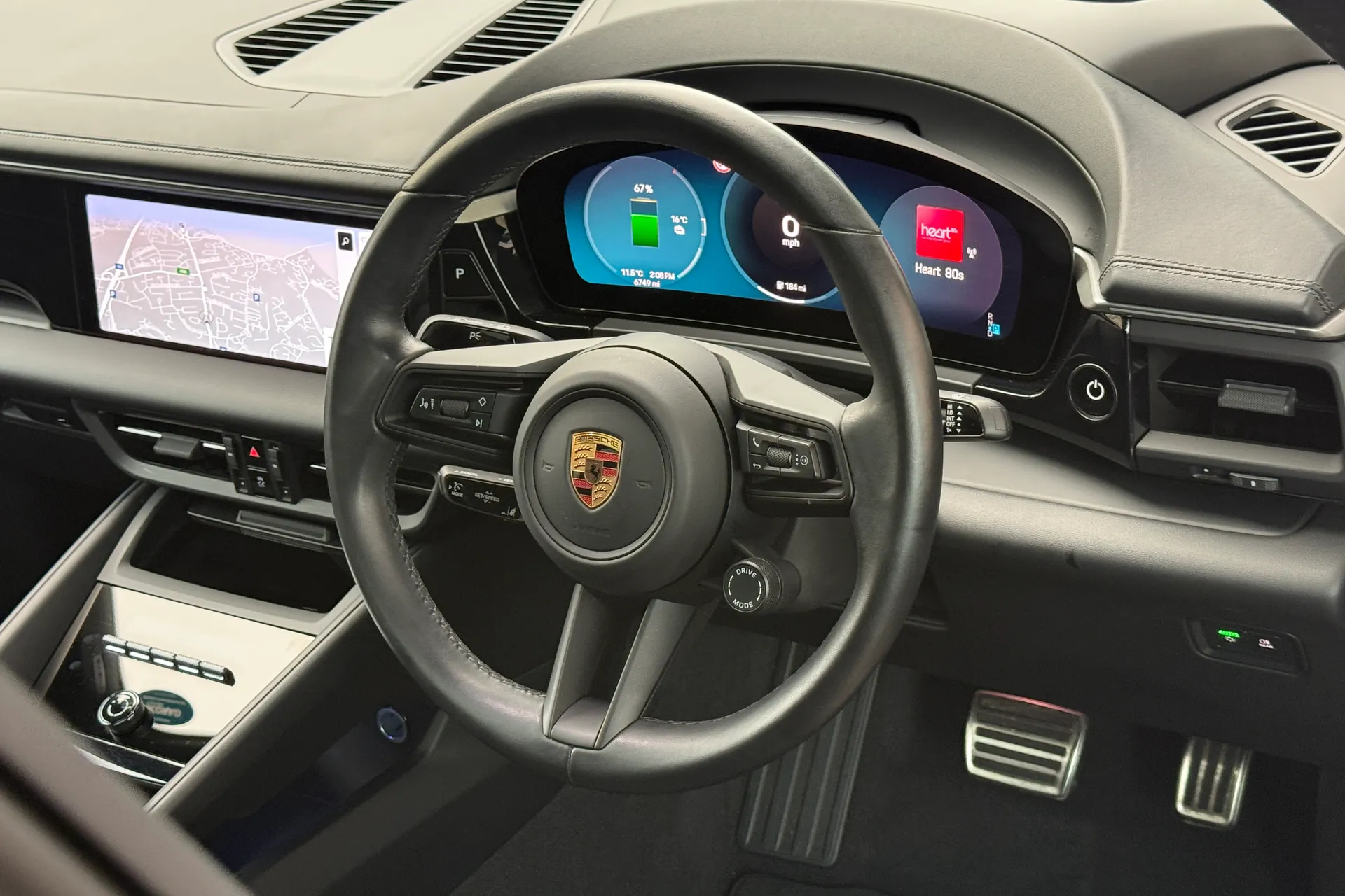 Porsche MACAN thumbnail image number 35