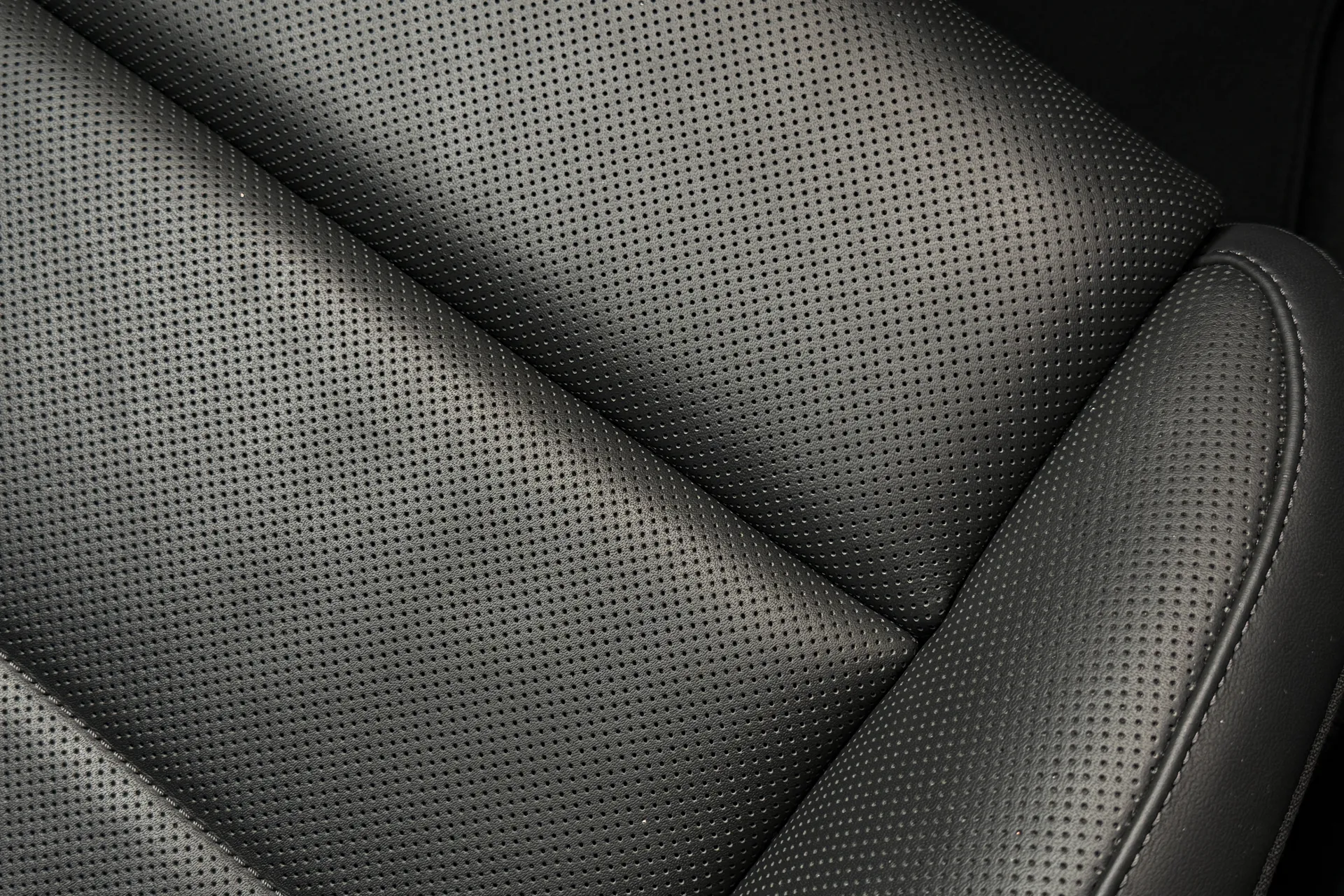 Porsche MACAN thumbnail image number 27