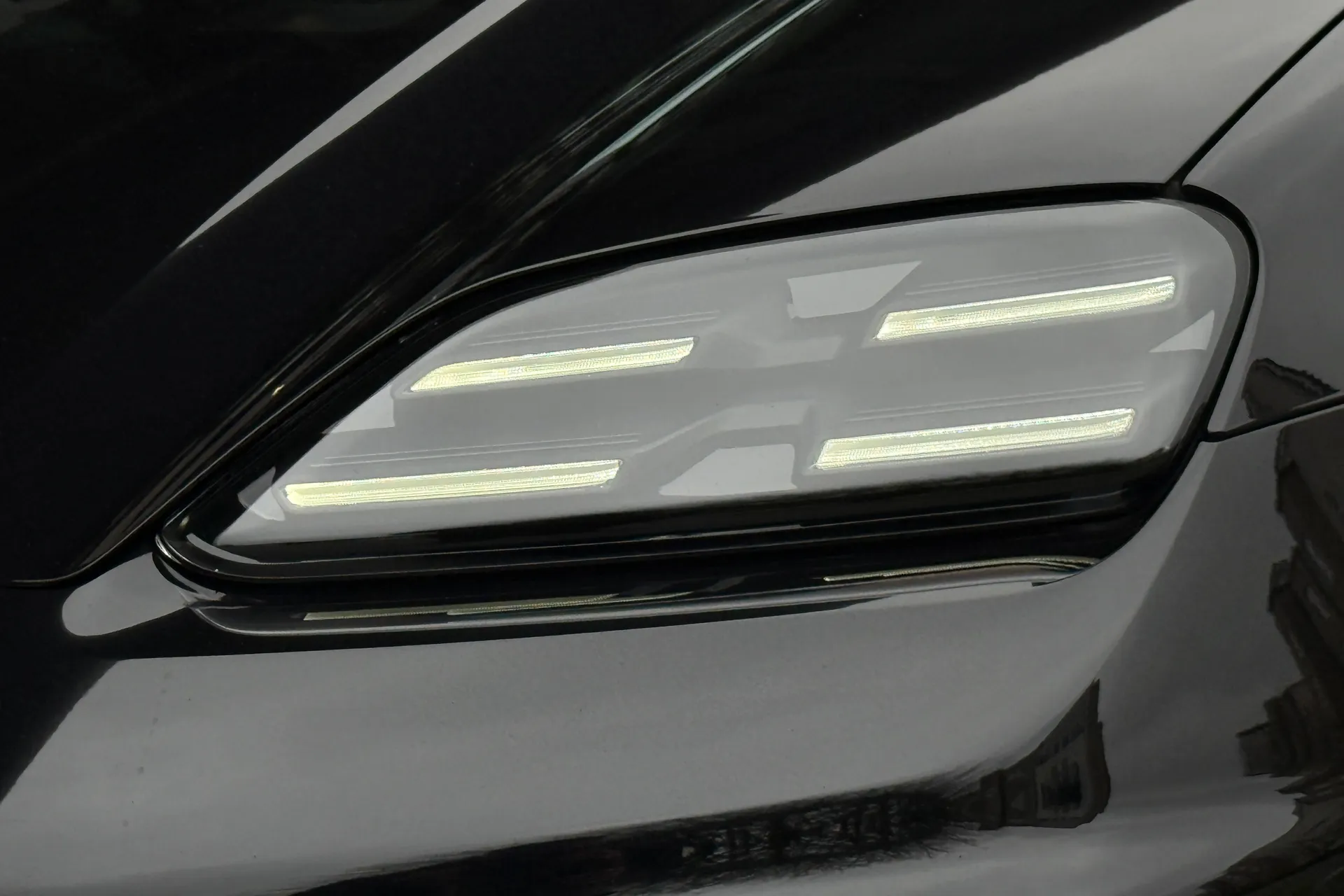 Porsche MACAN thumbnail image number 53