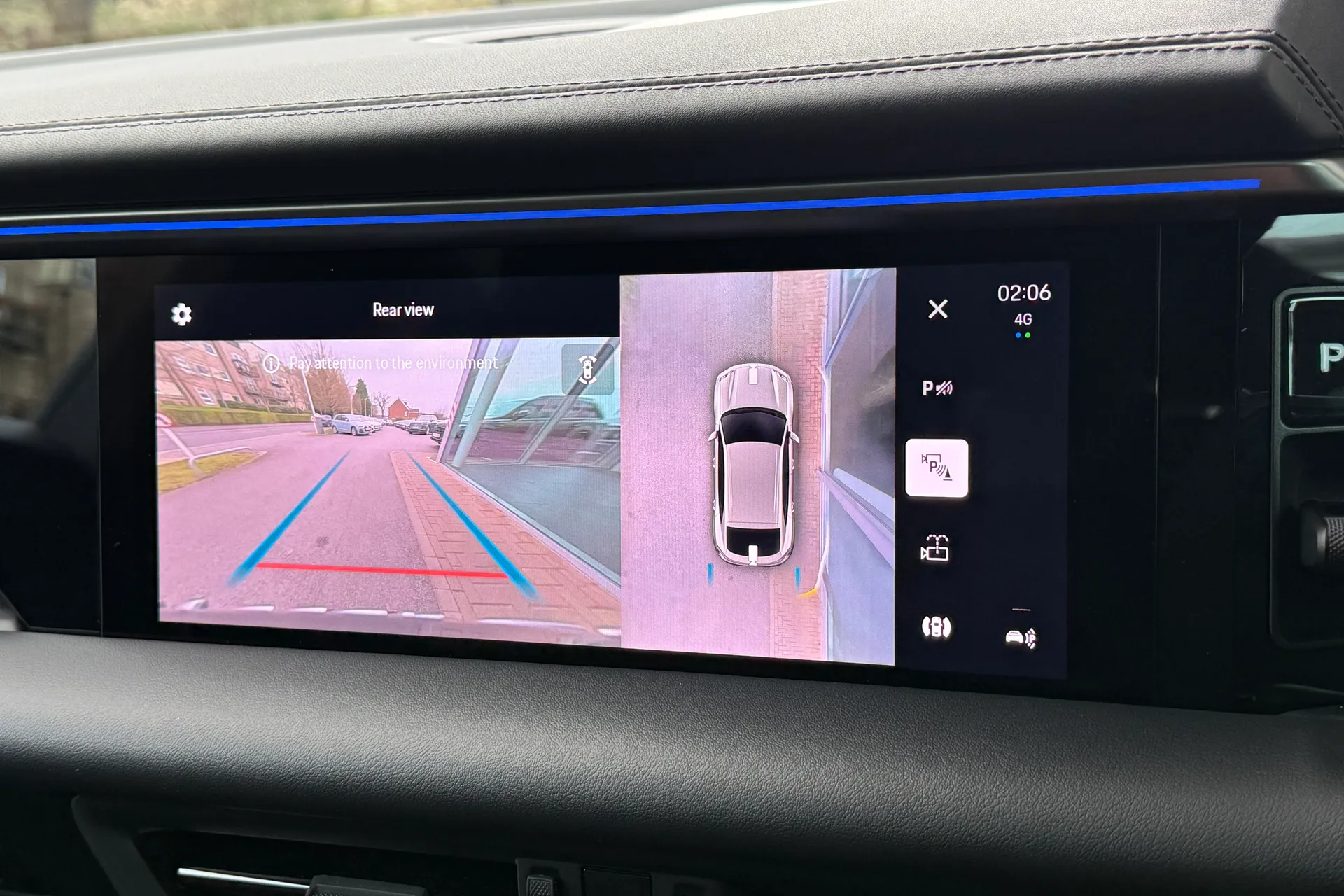 Porsche MACAN thumbnail image number 5