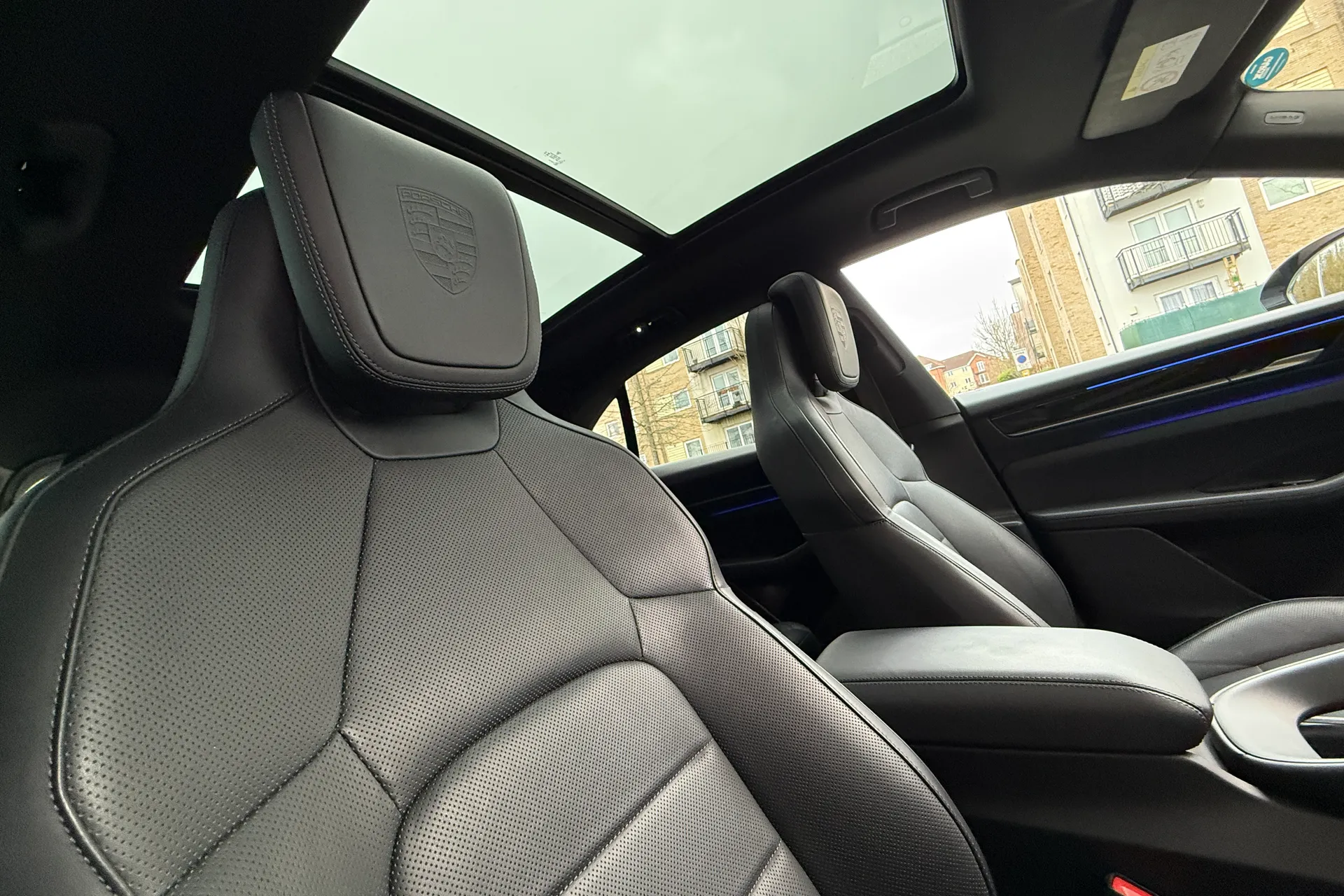 Porsche MACAN thumbnail image number 33
