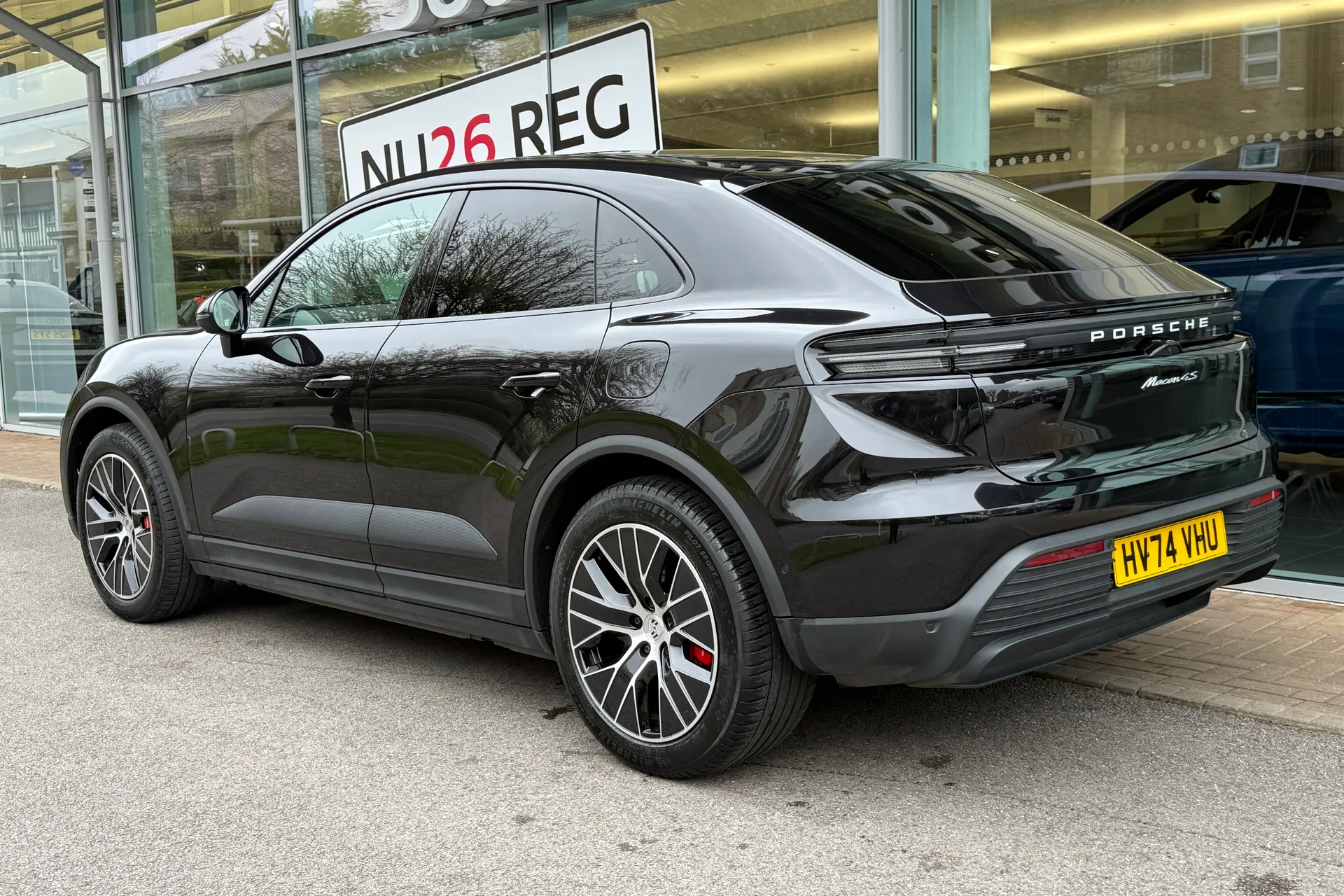 Porsche MACAN thumbnail image number 11
