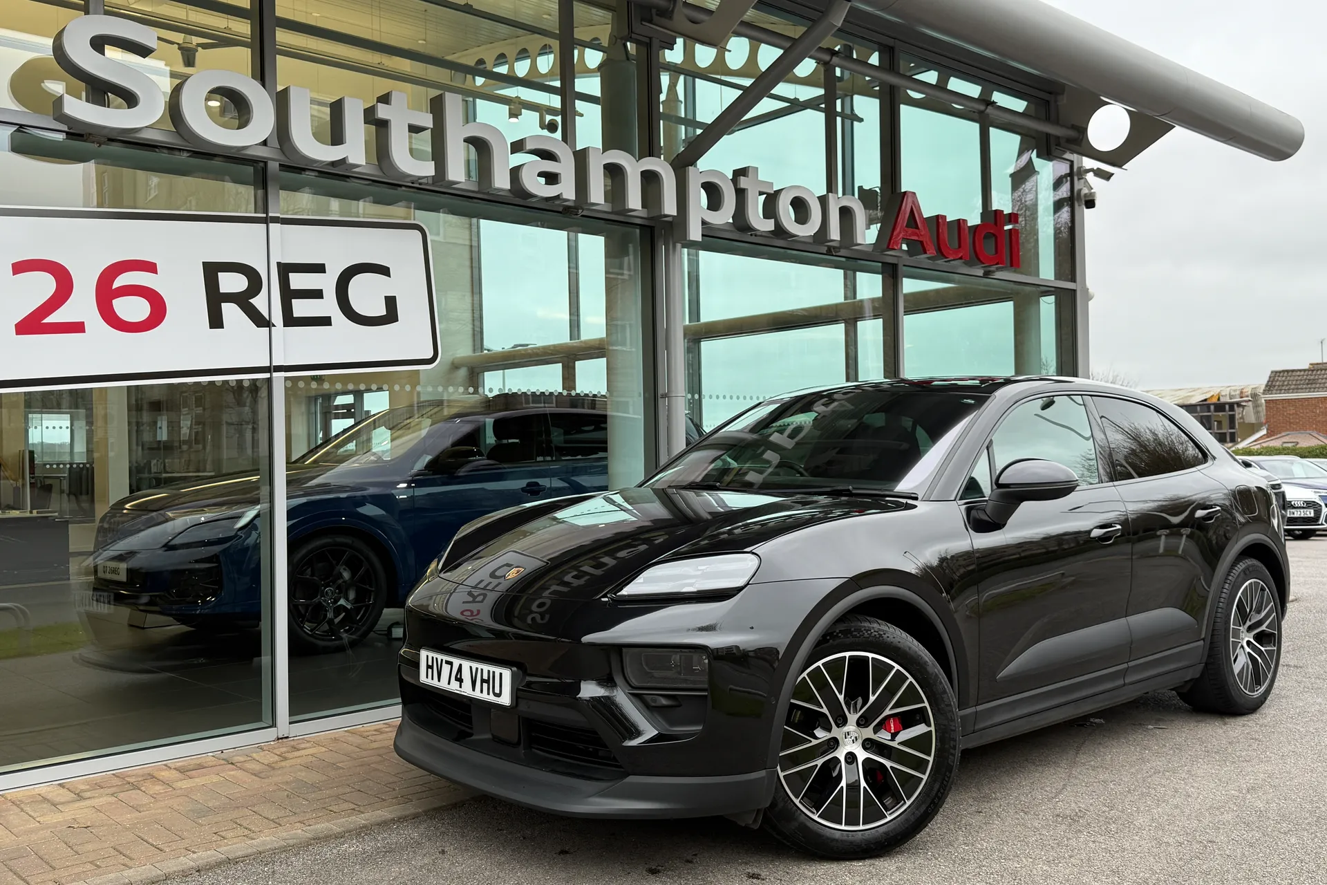 Porsche MACAN thumbnail image number 60