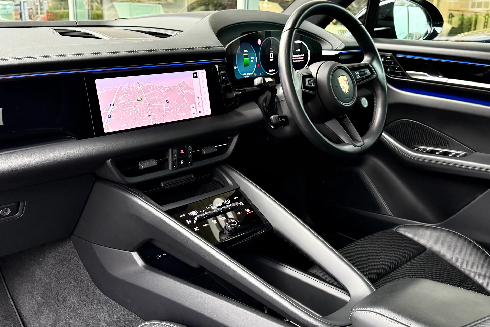 Porsche MACAN thumbnail image number 52