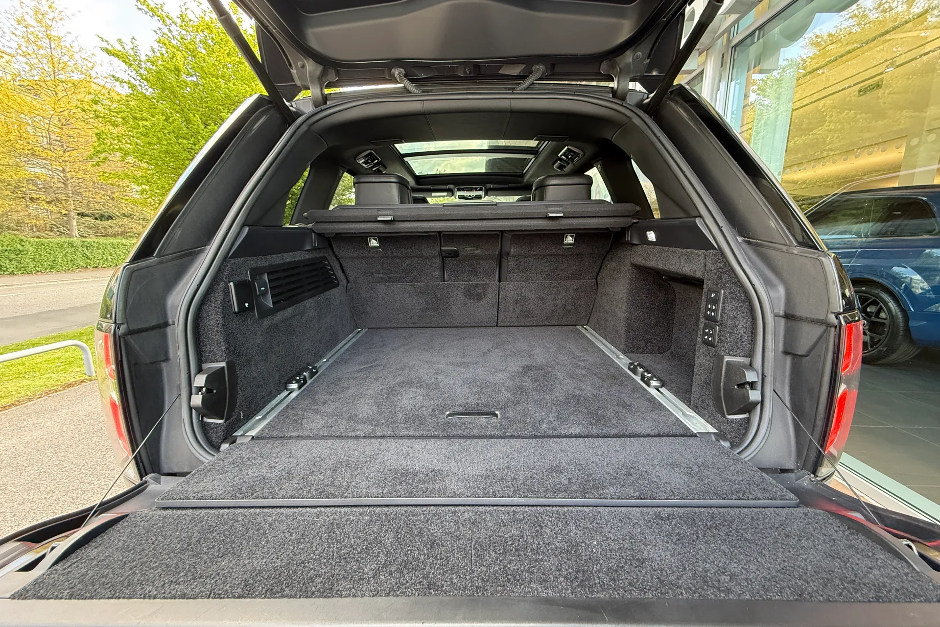 LAND ROVER RANGE ROVER thumbnail image number 73