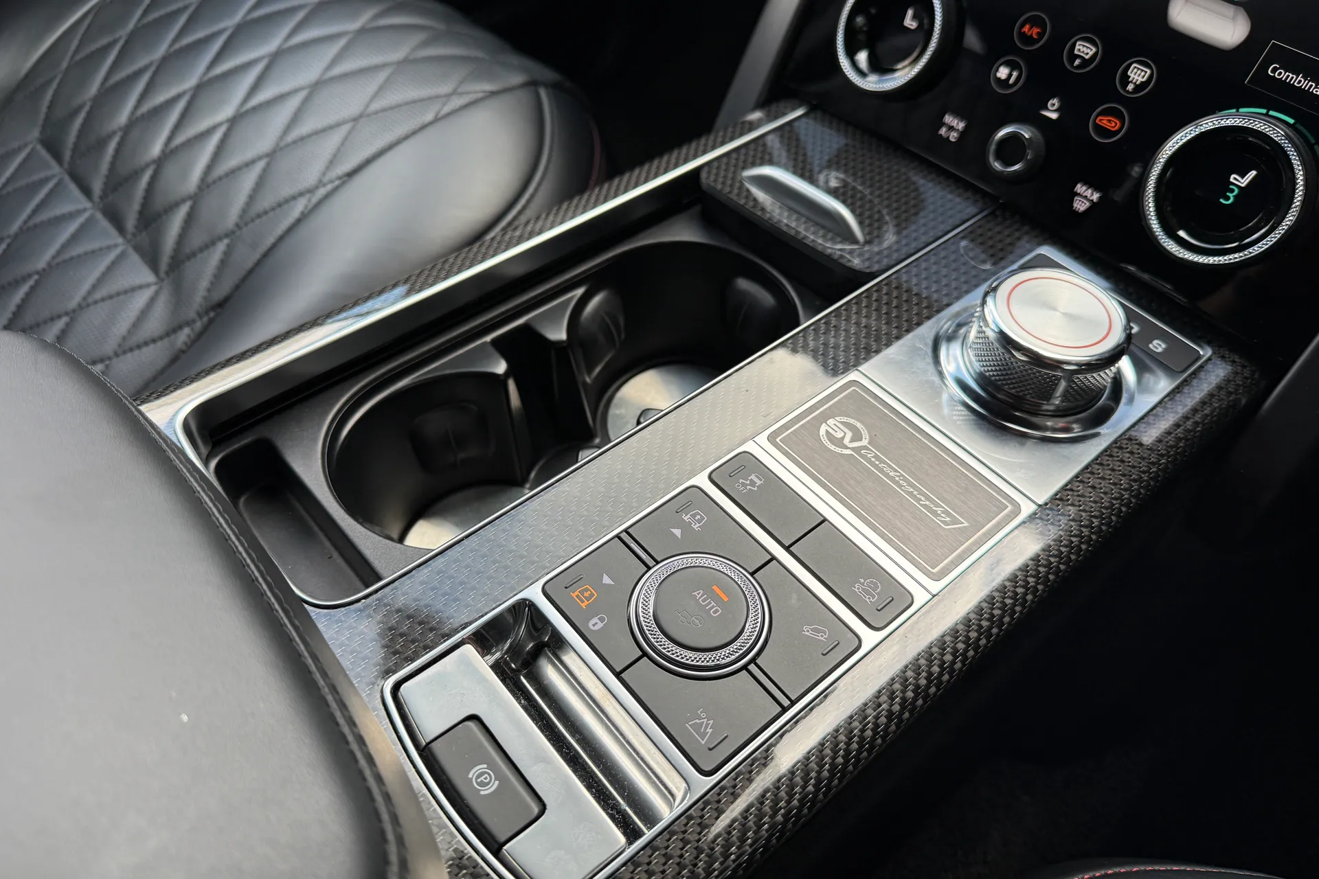 LAND ROVER RANGE ROVER thumbnail image number 38
