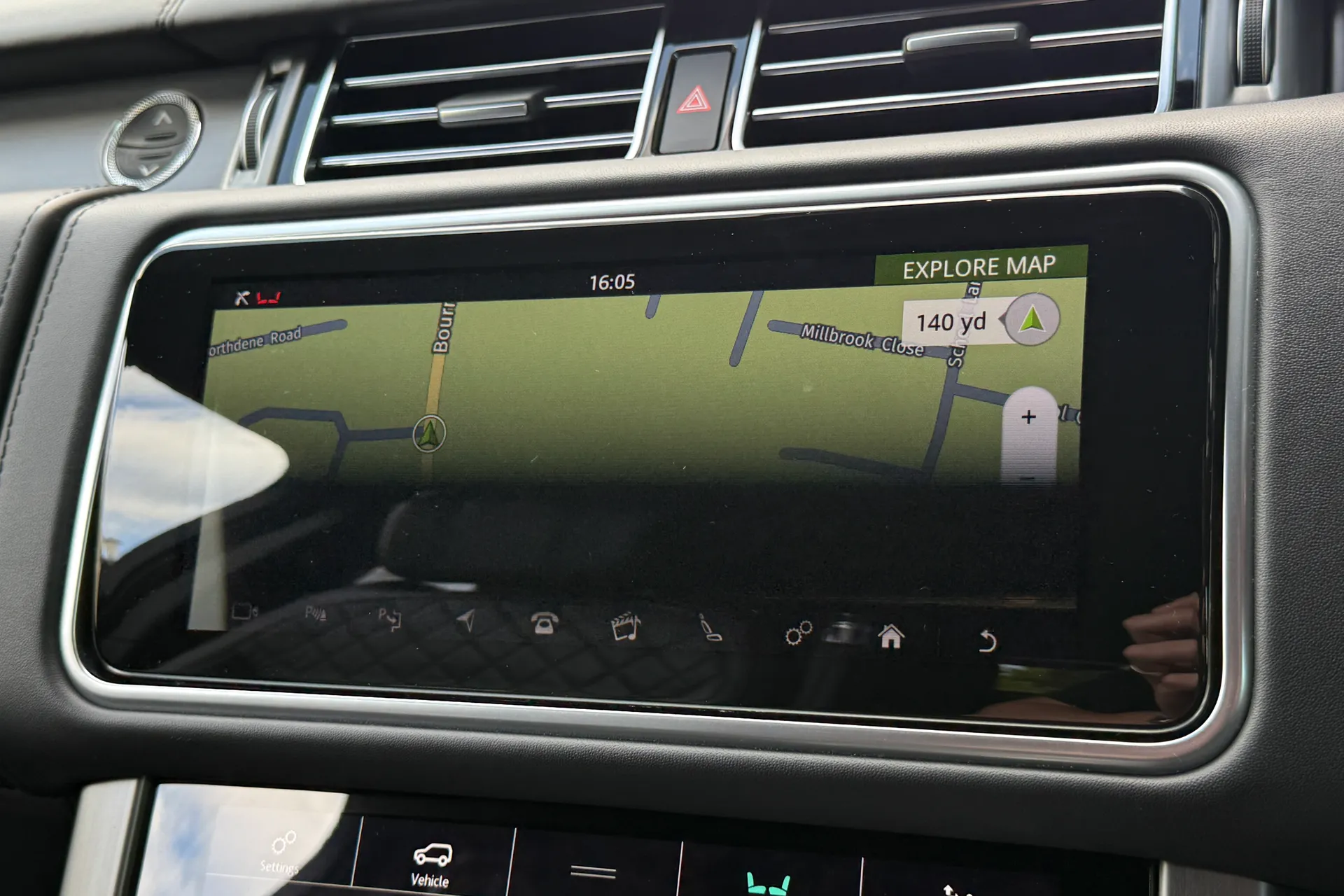 LAND ROVER RANGE ROVER thumbnail image number 4