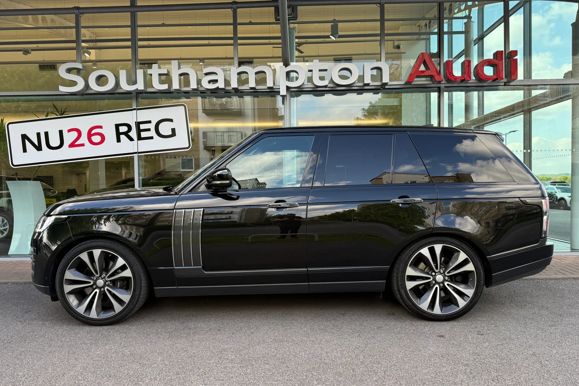 LAND ROVER RANGE ROVER thumbnail image number 82