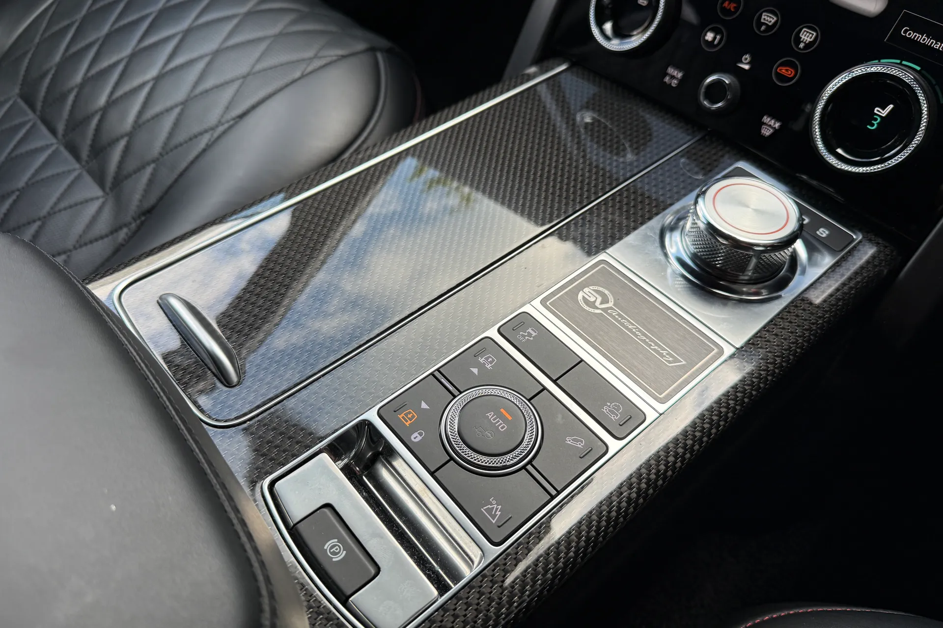 LAND ROVER RANGE ROVER thumbnail image number 37