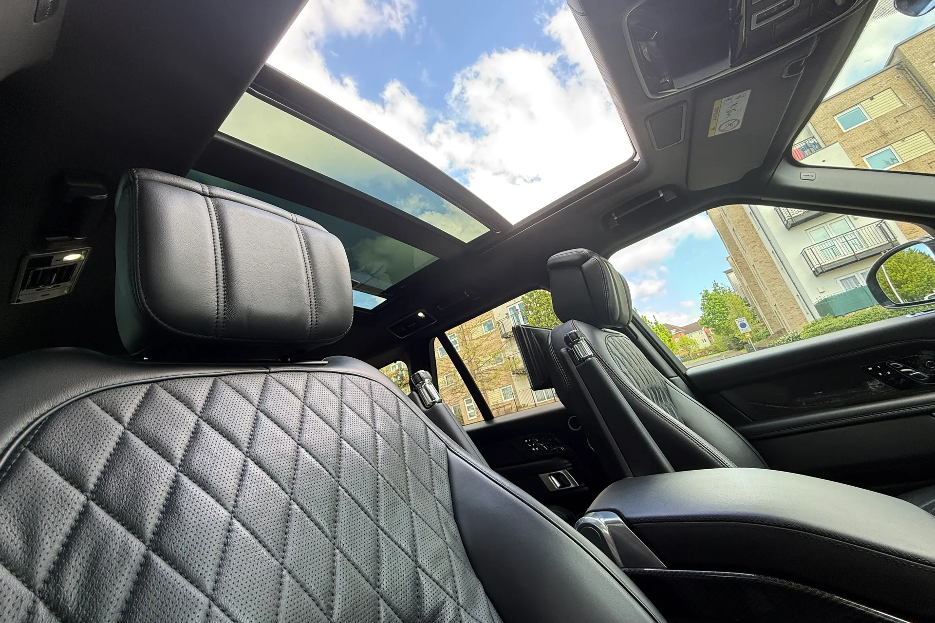 LAND ROVER RANGE ROVER thumbnail image number 49