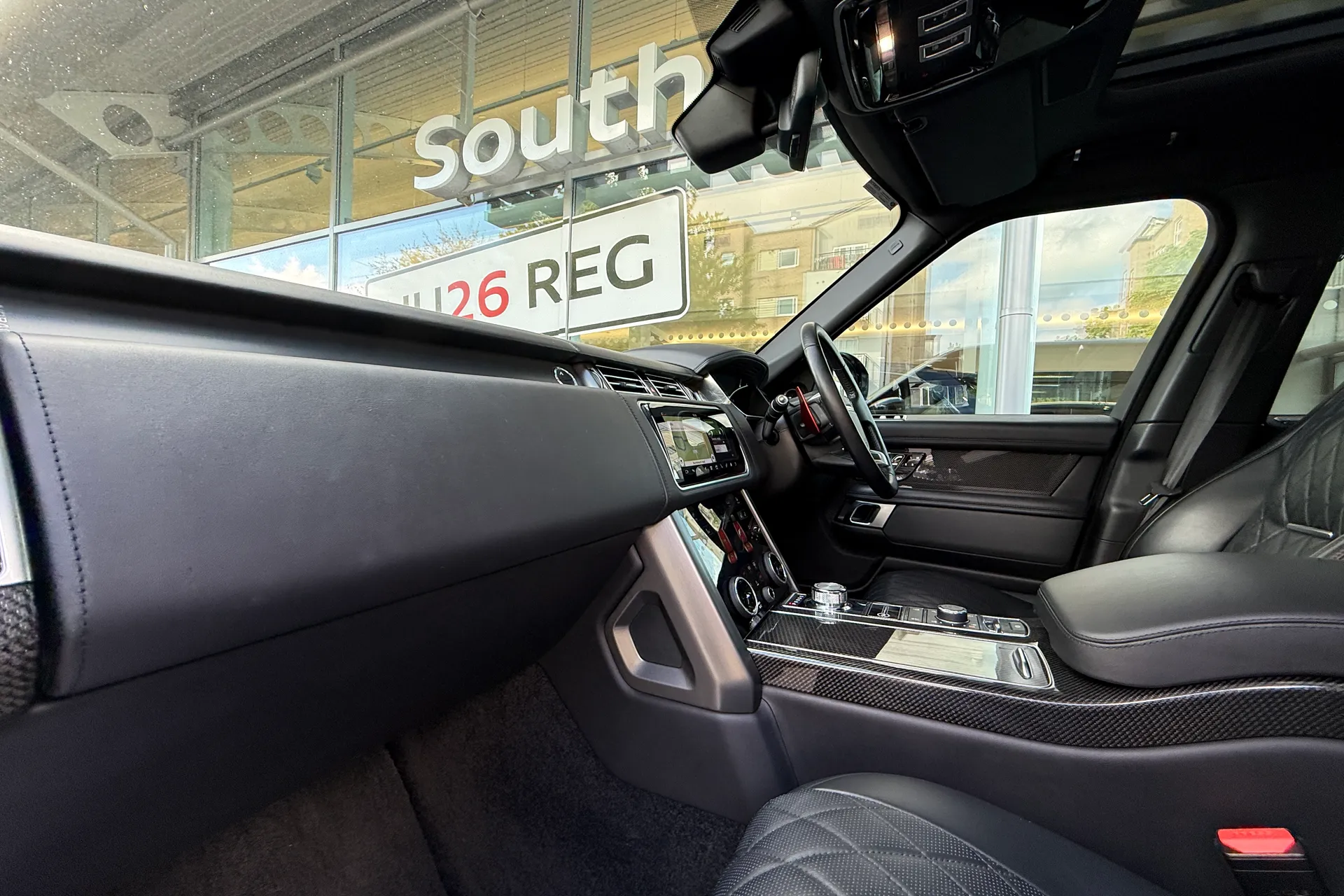 LAND ROVER RANGE ROVER thumbnail image number 13