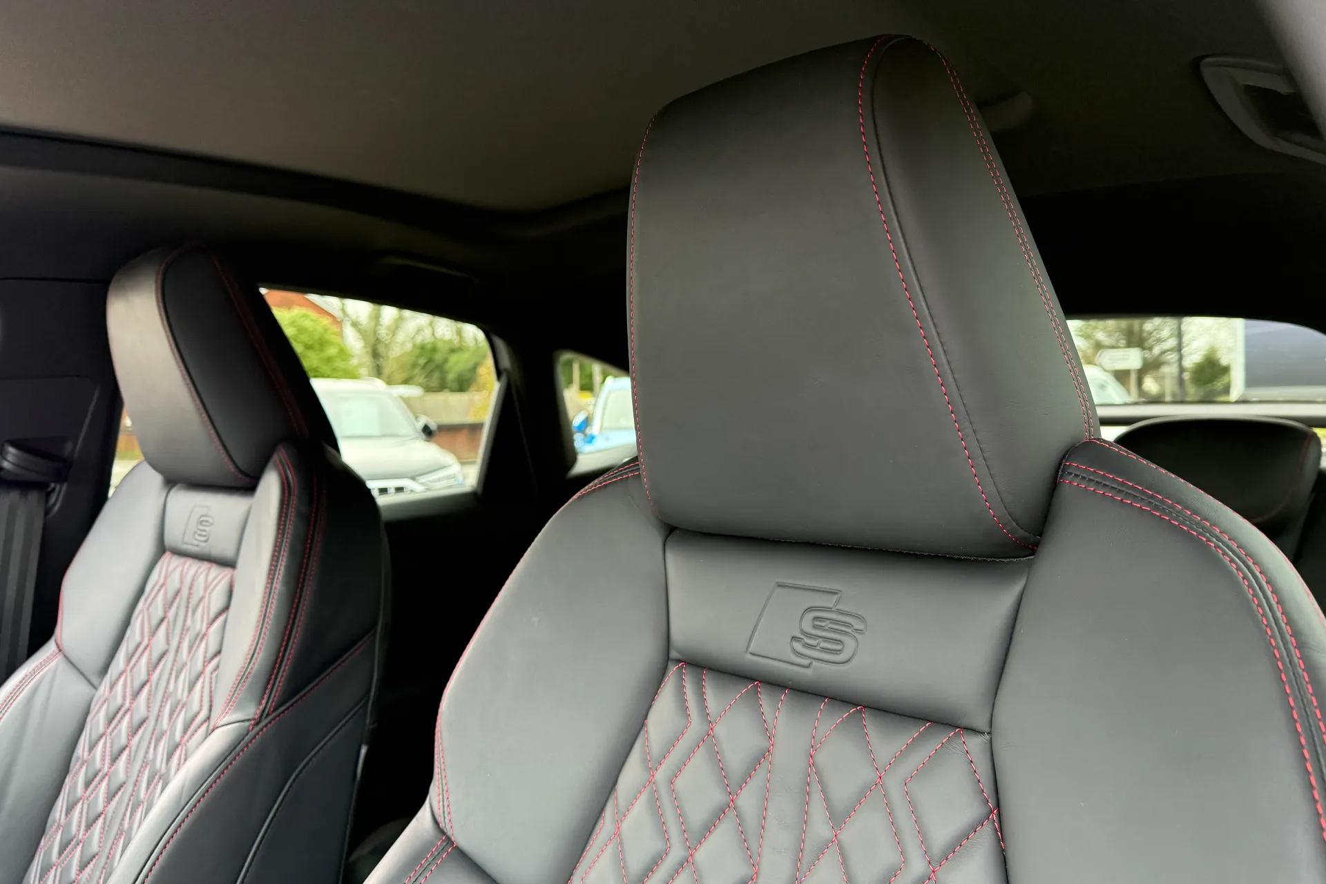 Audi Q4 thumbnail image number 35