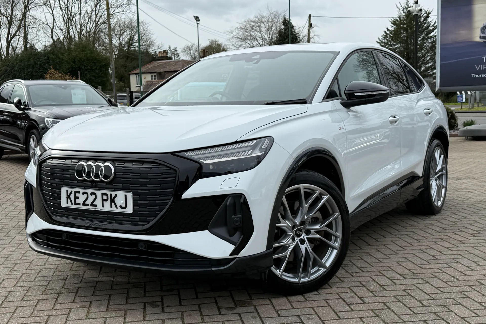 Audi Q4 thumbnail image number 30