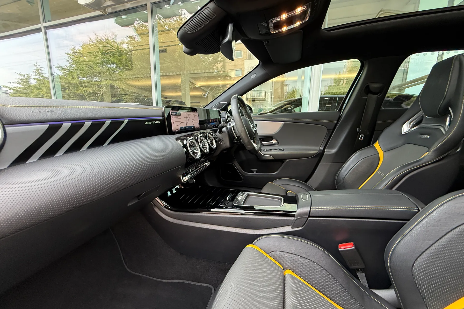 MERCEDES-BENZ A CLASS thumbnail image number 2