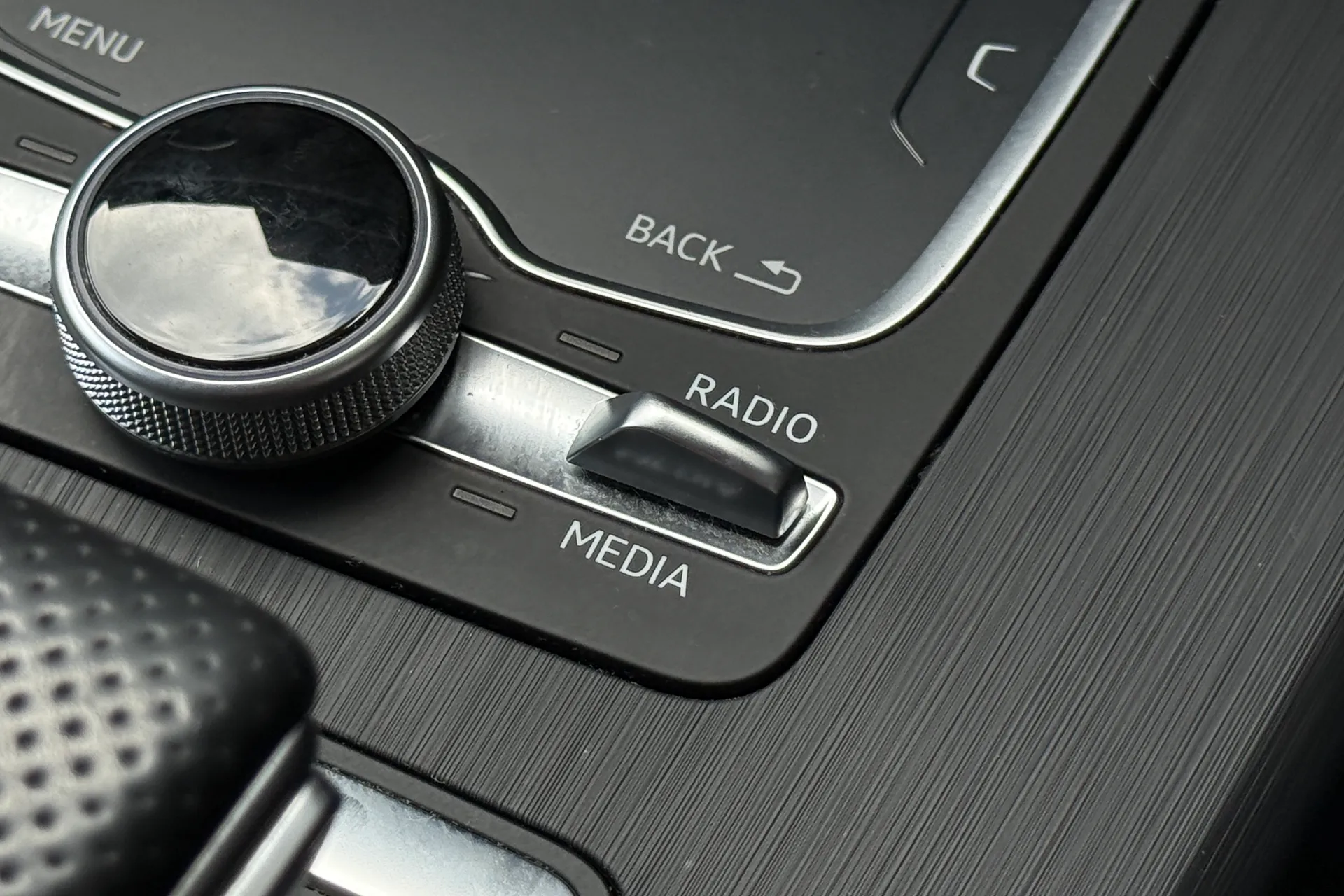 Audi Q5 thumbnail image number 24