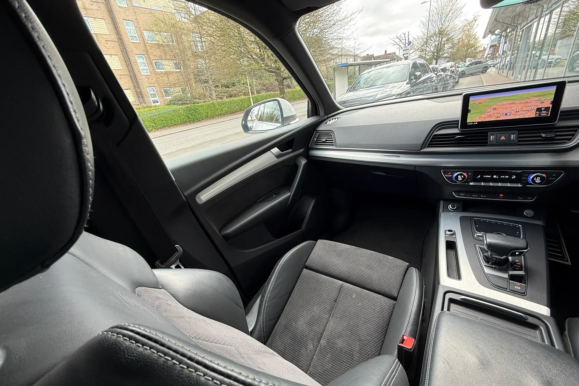 Audi Q5 thumbnail image number 49