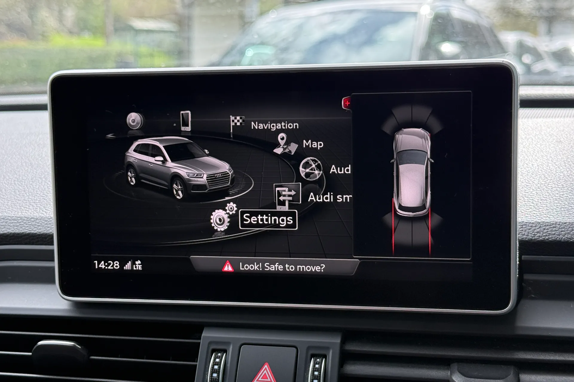 Audi Q5 thumbnail image number 5