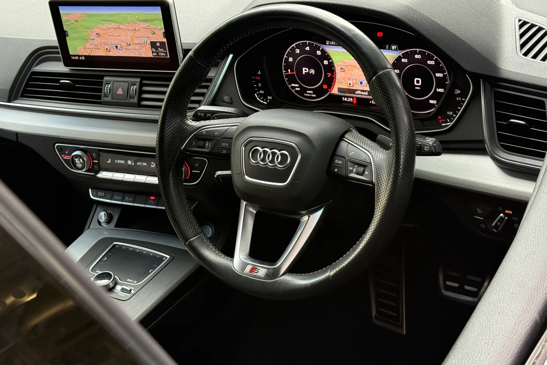 Audi Q5 thumbnail image number 39