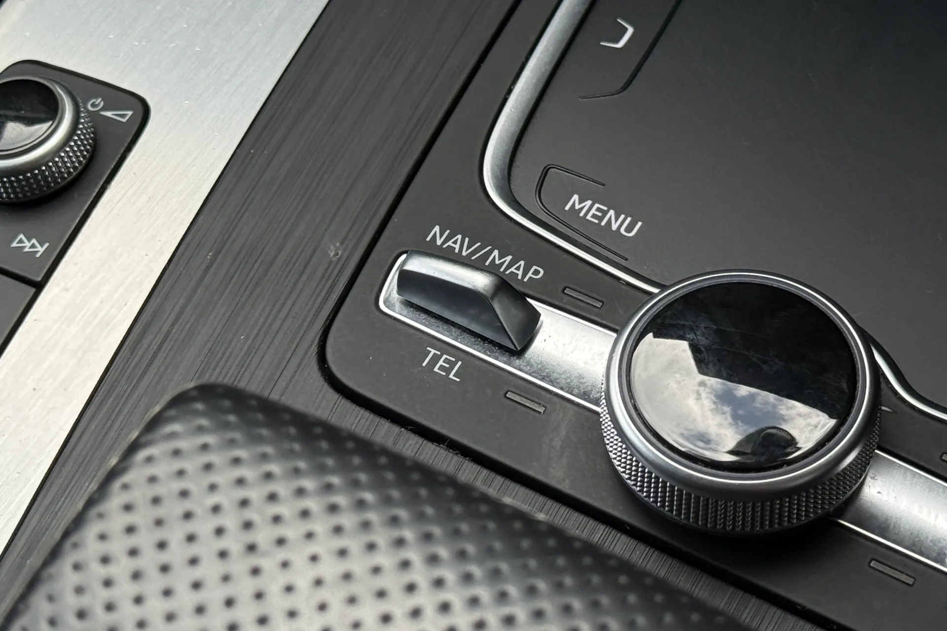 Audi Q5 thumbnail image number 23