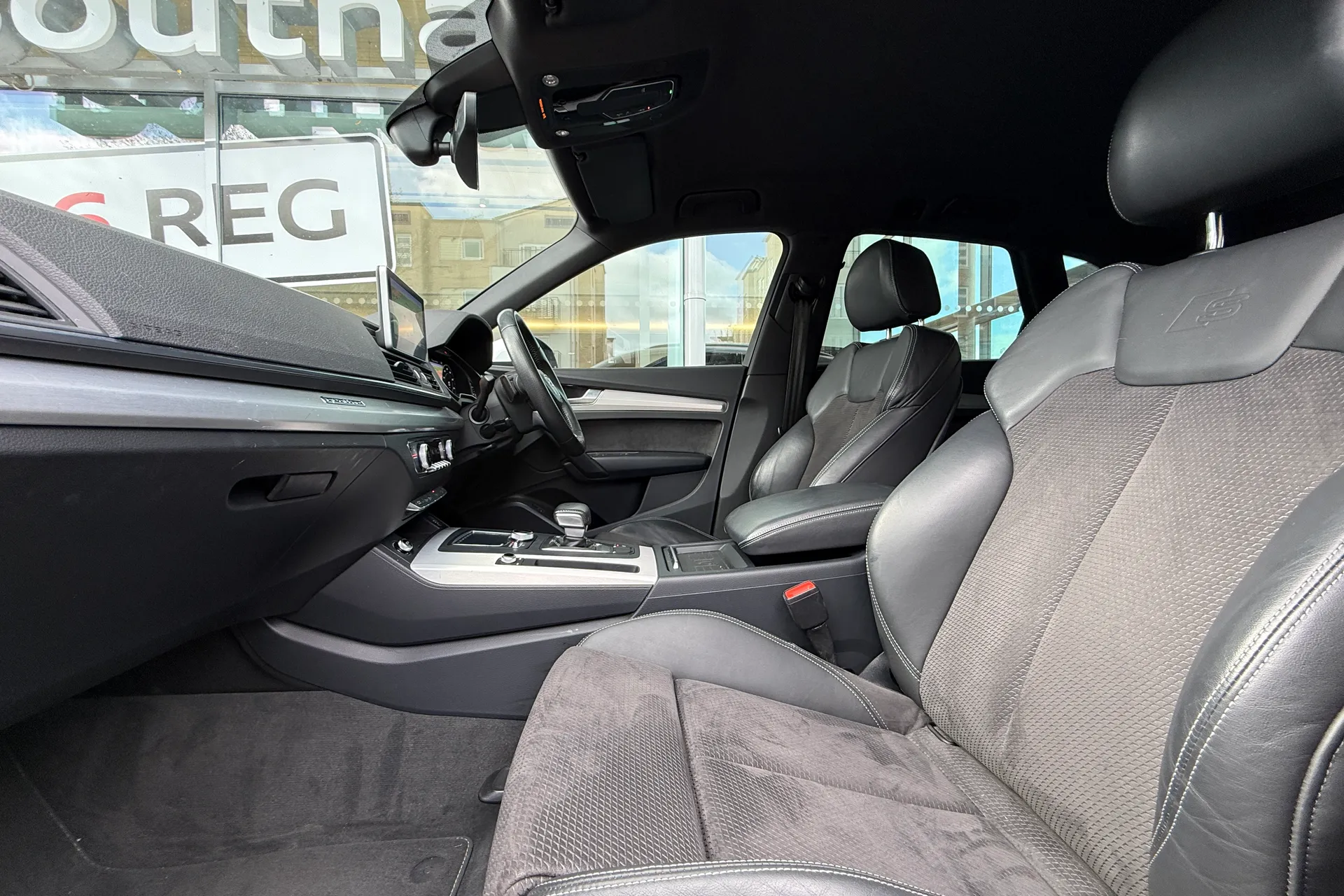 Audi Q5 thumbnail image number 57