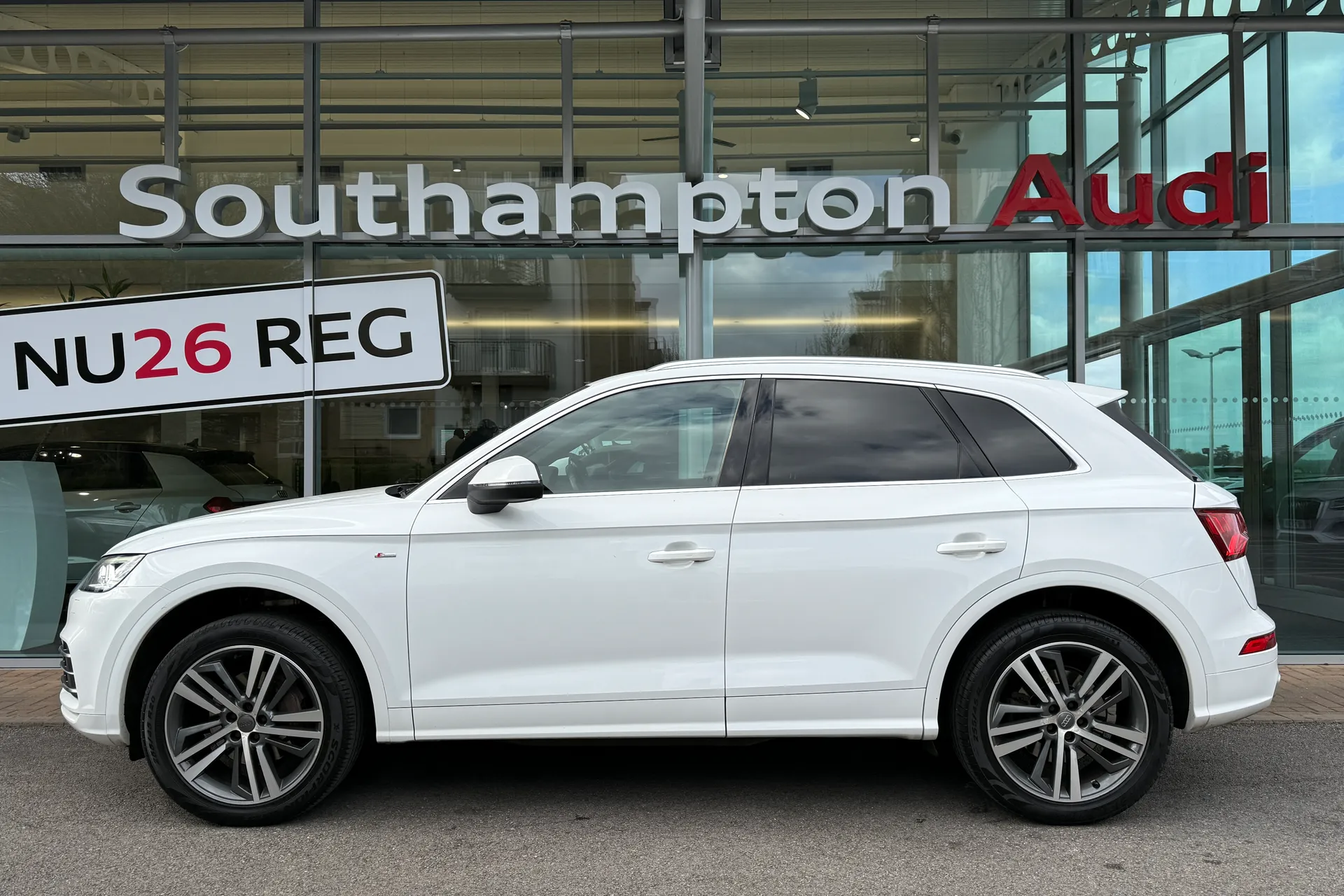 Audi Q5 thumbnail image number 58